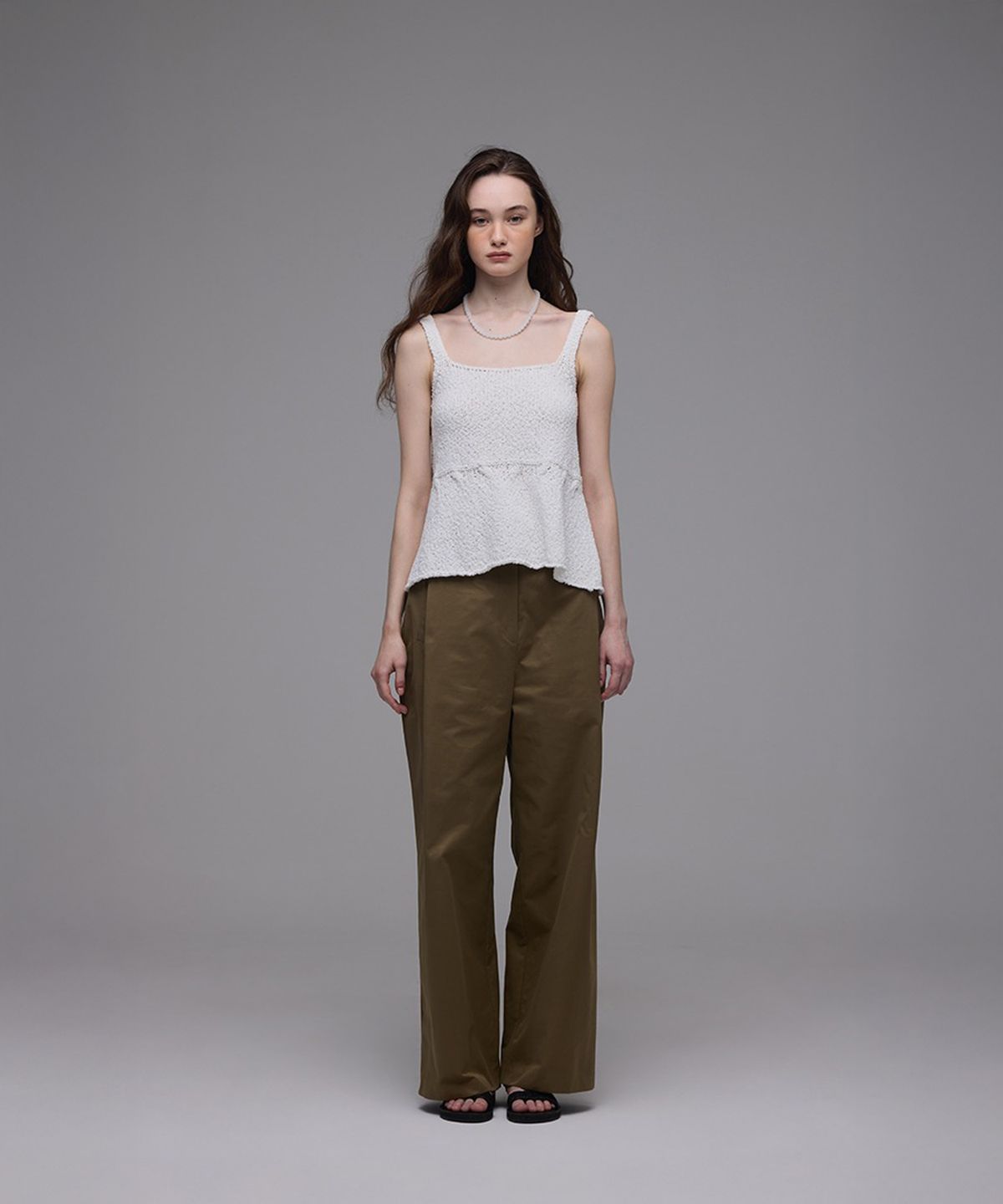 더밀루이(THEMILUI) Carlin Pants (Dark Beige)