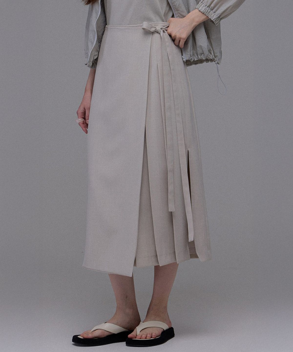 더밀루이(THEMILUI) Dip Skirt (Oatmeal)