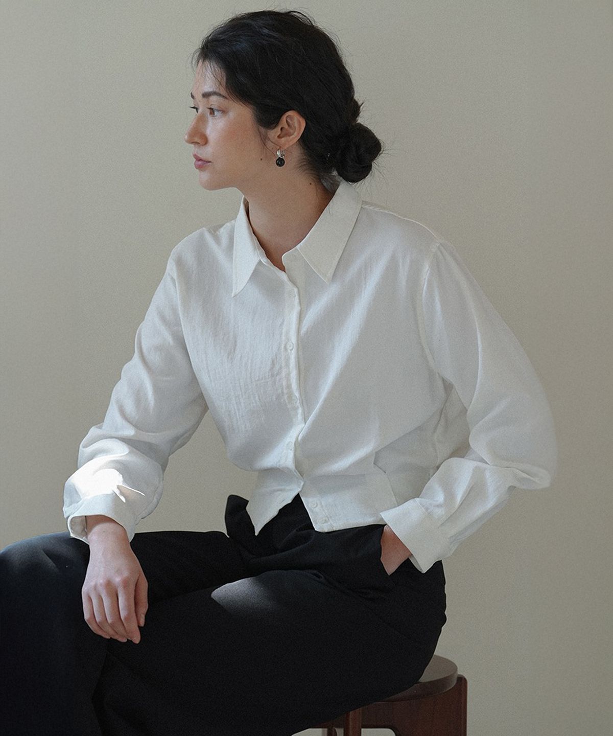 더밀루이(THEMILUI) Blooming Blouse (Ivory)