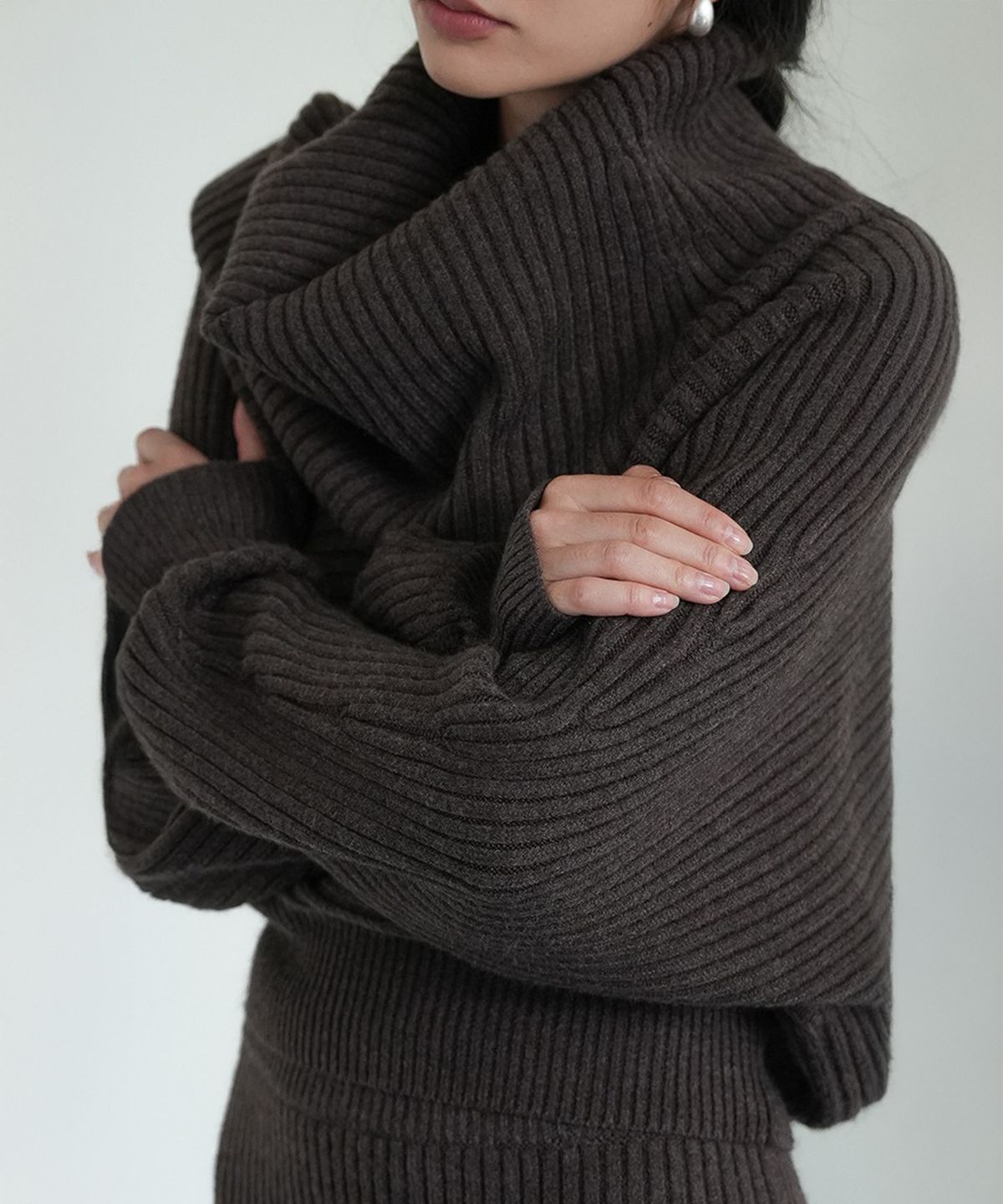 더밀루이(THEMILUI) Riwoo muffler set (Dark Brown)