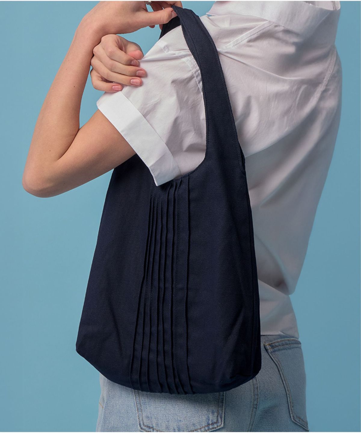 더밀루이(THEMILUI) Dia Pintuck Bag (Navy)