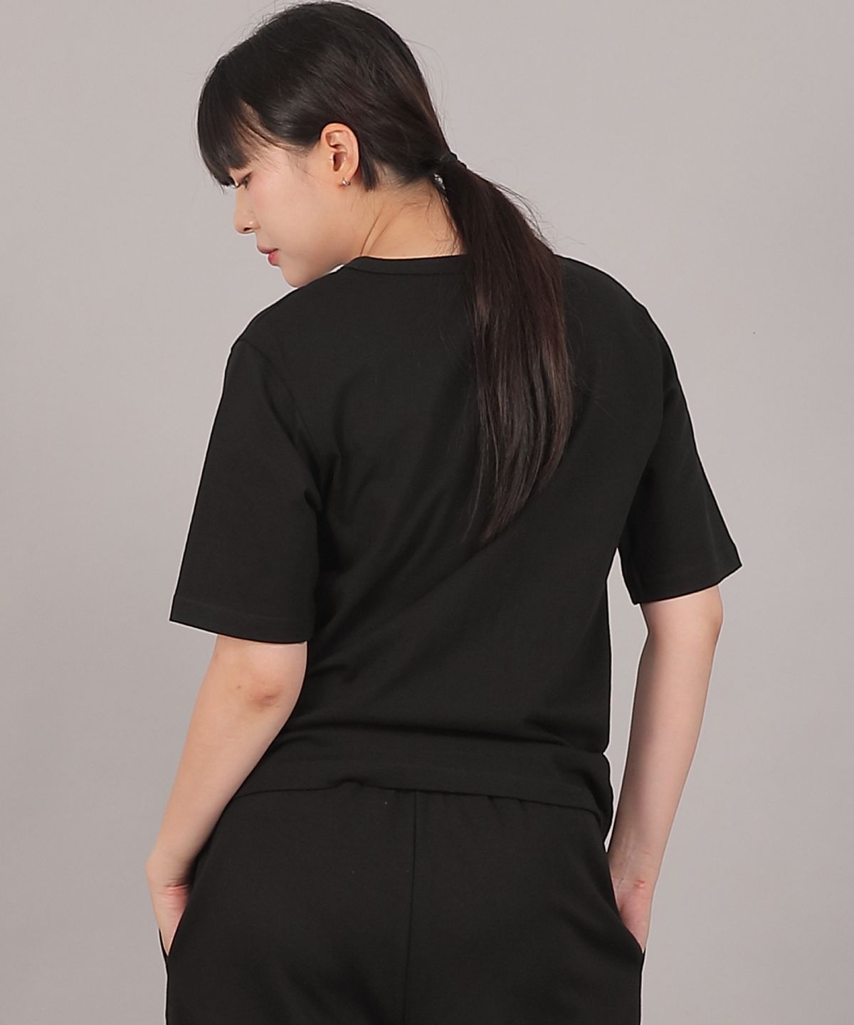 세인트크루(SAINTCREW) 미니멀 소프트 R넥 반팔티셔츠 SMR-8A06 블랙
