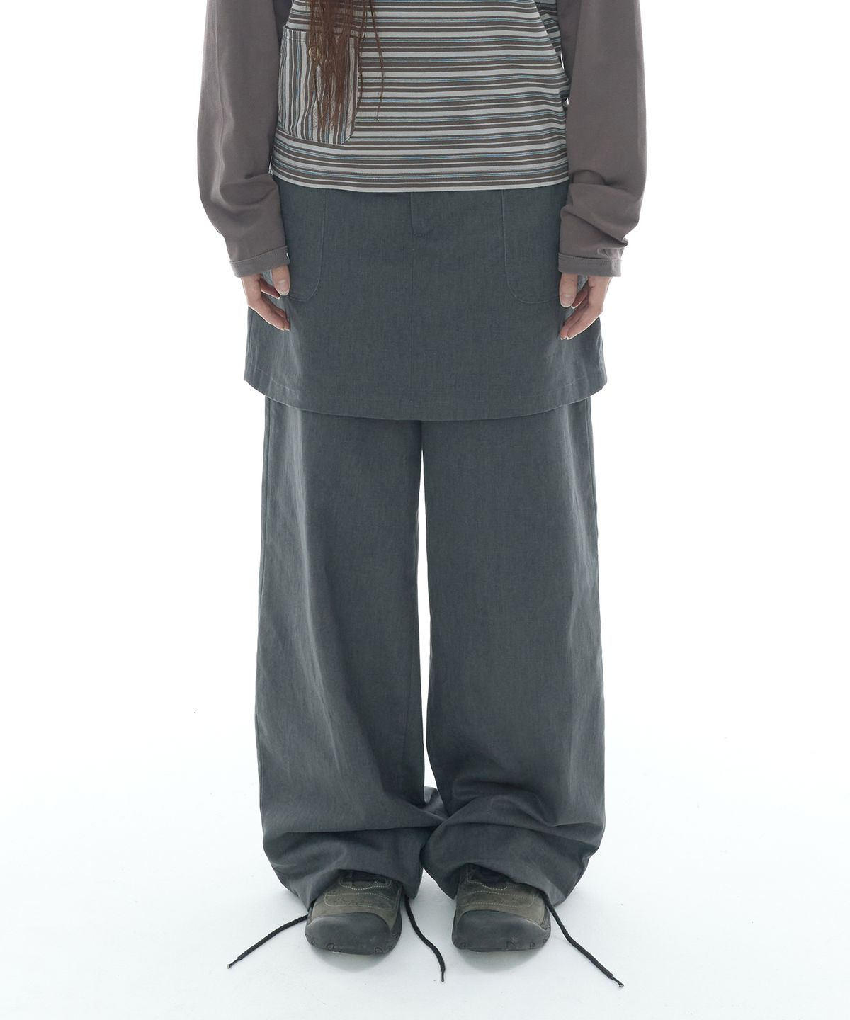 더콜디스트모먼트(THE COLDEST MOMENT) (w) TCM skirt layered pants (charcoal)