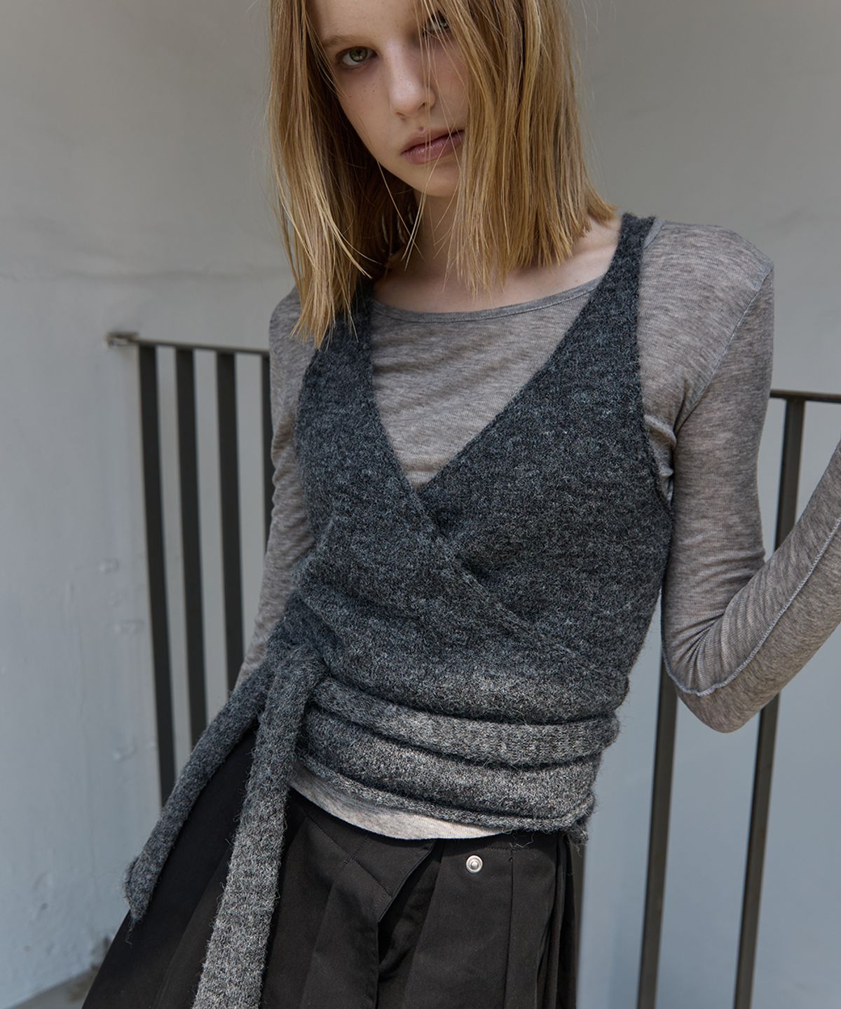 렌세(RENSE) Layered Knit Bustier Charcoal