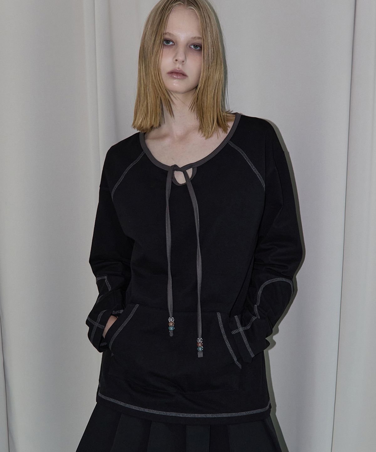 렌세(RENSE) Beads String Long Sleeve Black