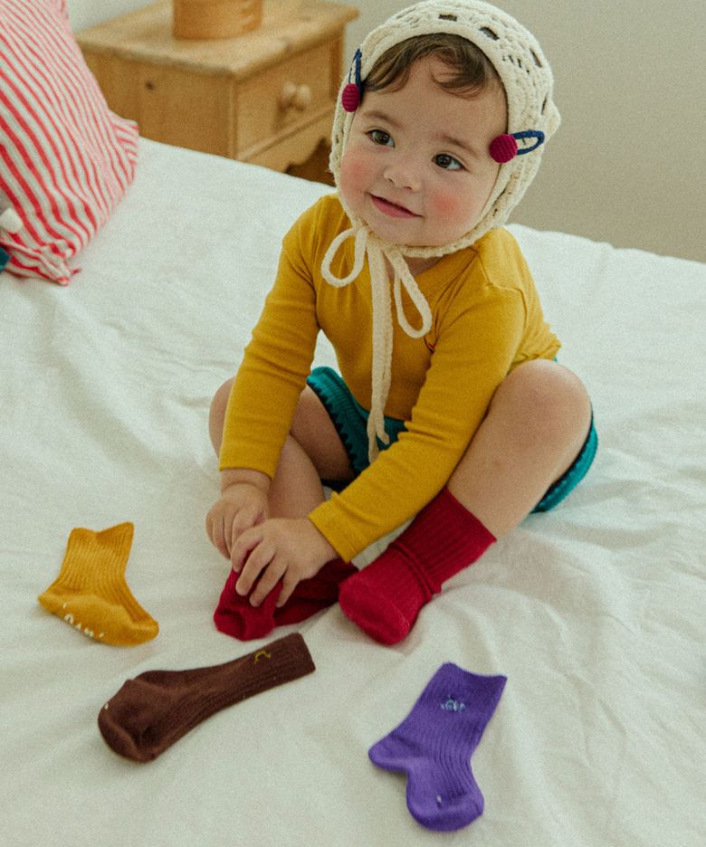 AVO SHORT LOGO SOCKS_7colors