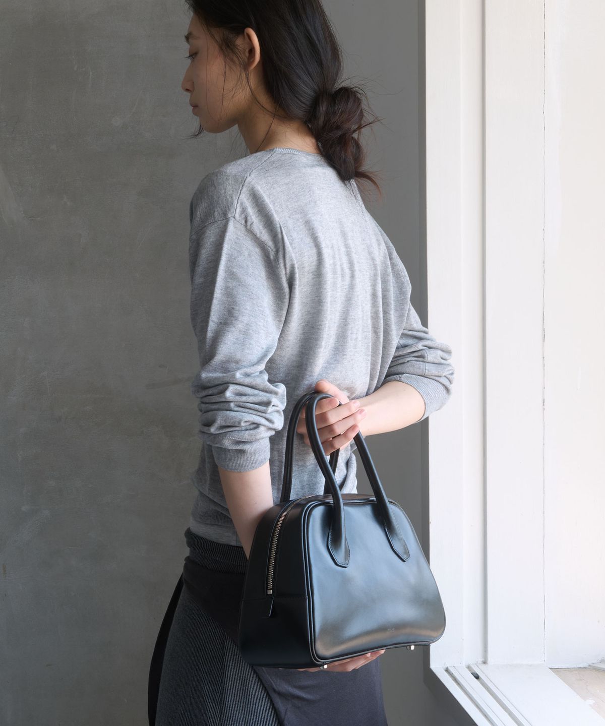 포이베(FOIVE) 베바 토트 VEBA Tote Black