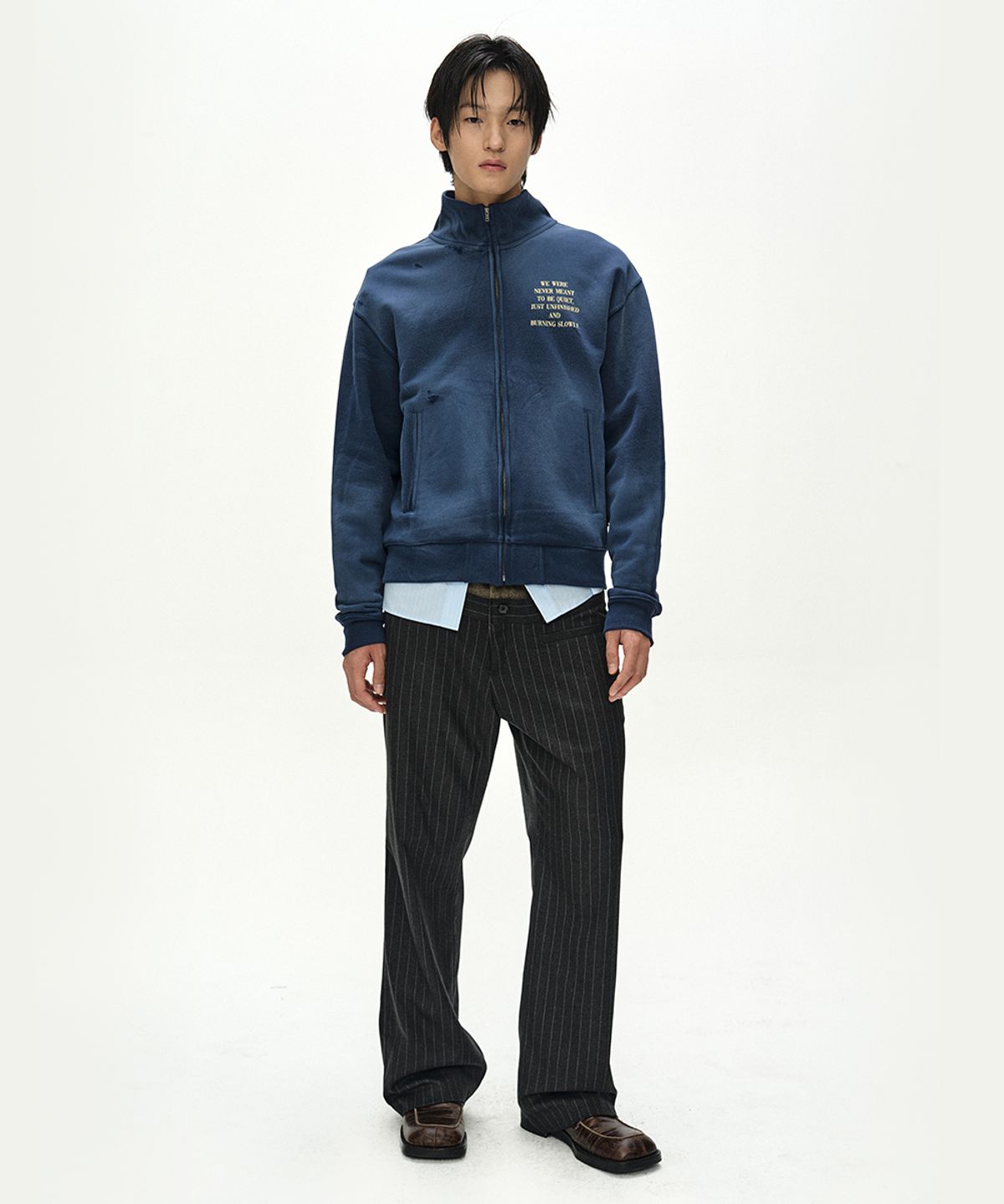 앤더슨벨(ADSB ANDERSSON BELL) FRAME 001 HIGH-NECK ZIP UP (NAVY)