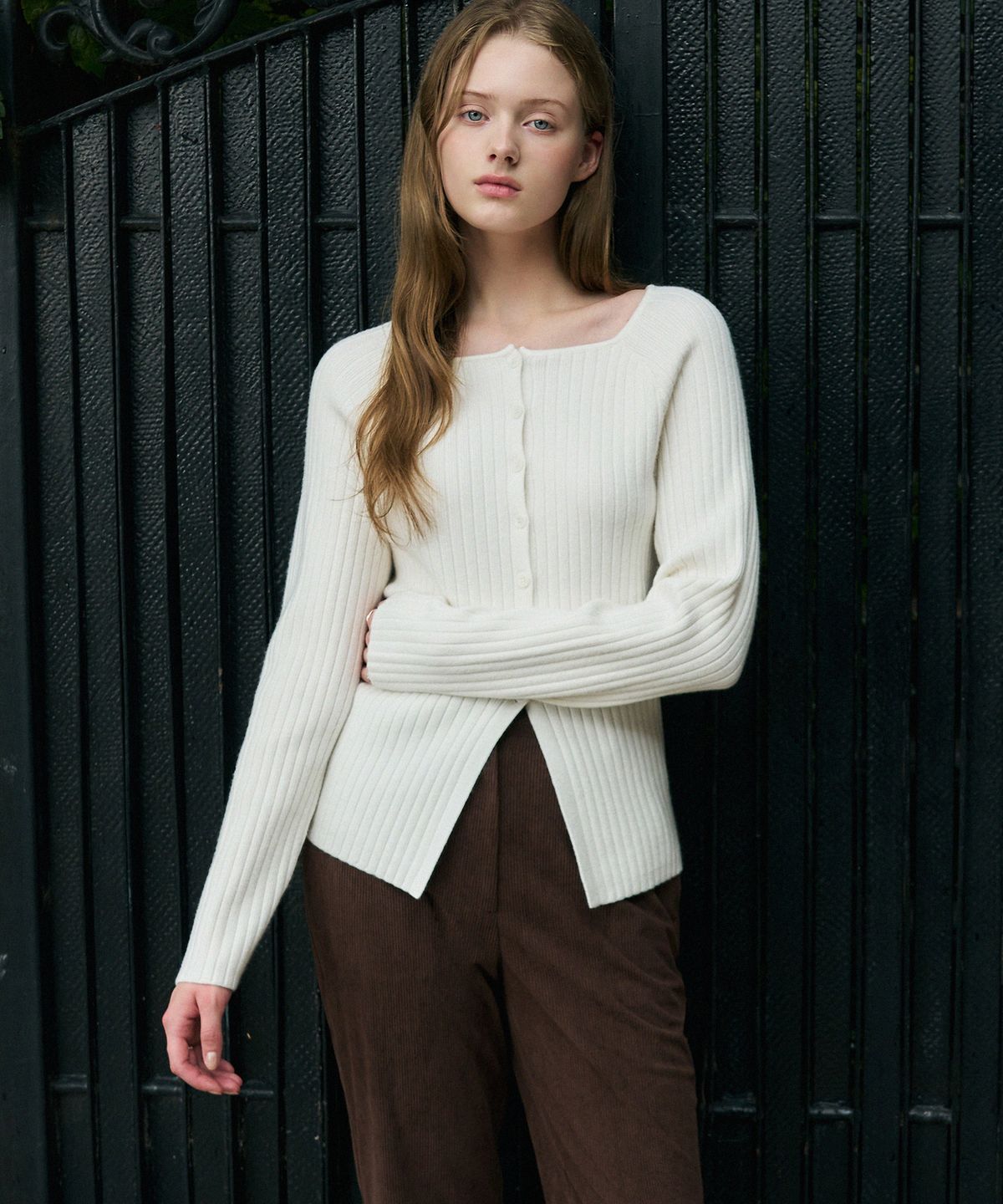 드로우핏 우먼(DRAWFIT WOMEN) 스퀘어넥 리브드 니트 가디건 [IVORY]