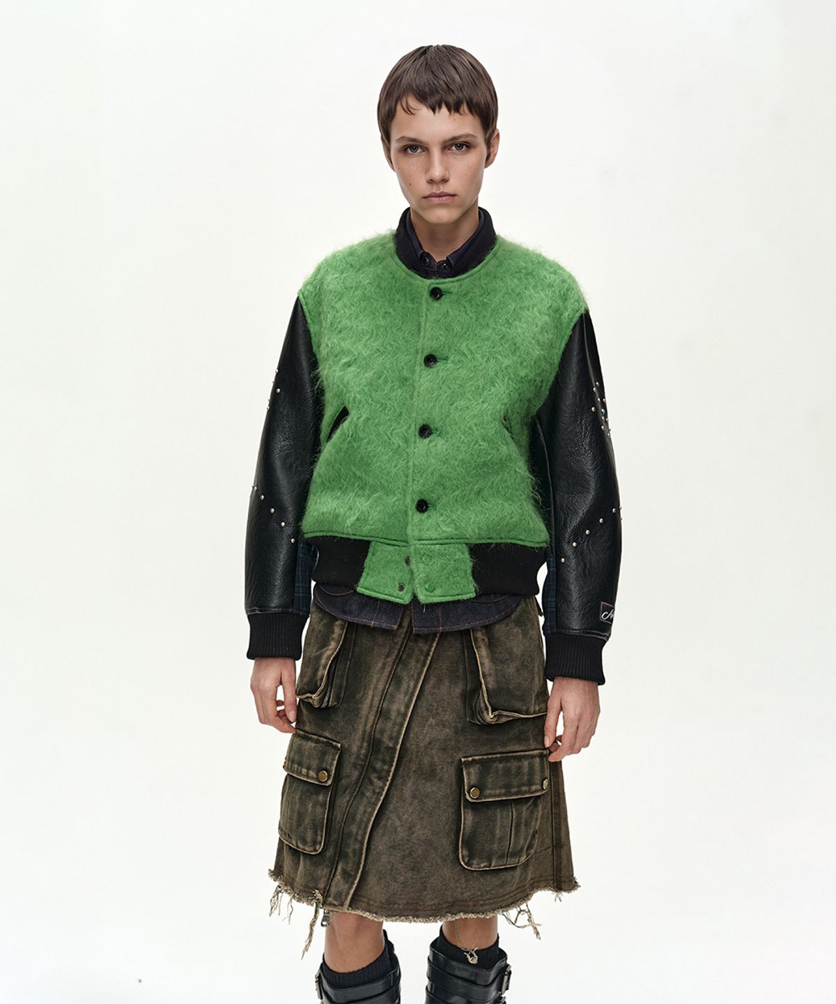 앤더슨벨(ADSB ANDERSSON BELL) LAWN HAIRY WOOL VARSITY JACKET (LICHEN GREEN)