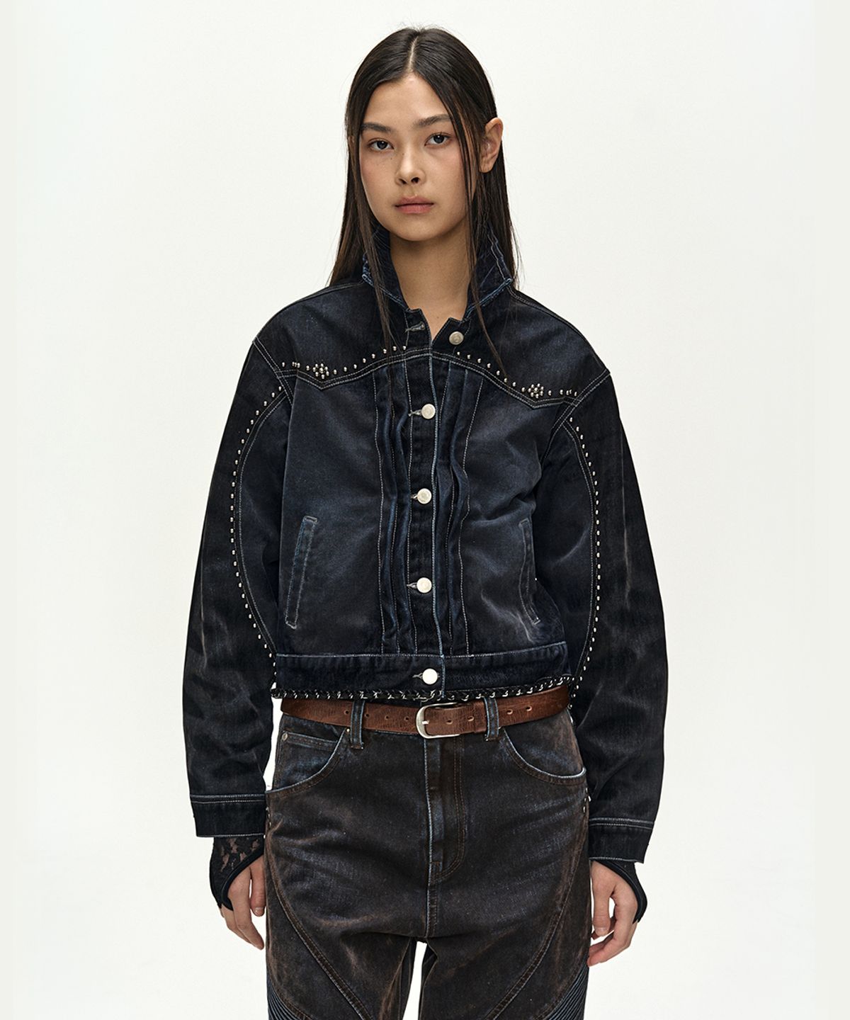 앤더슨벨(ADSB ANDERSSON BELL) STUDDED VELVET DENIM JACKET (BLACK/NAVY)