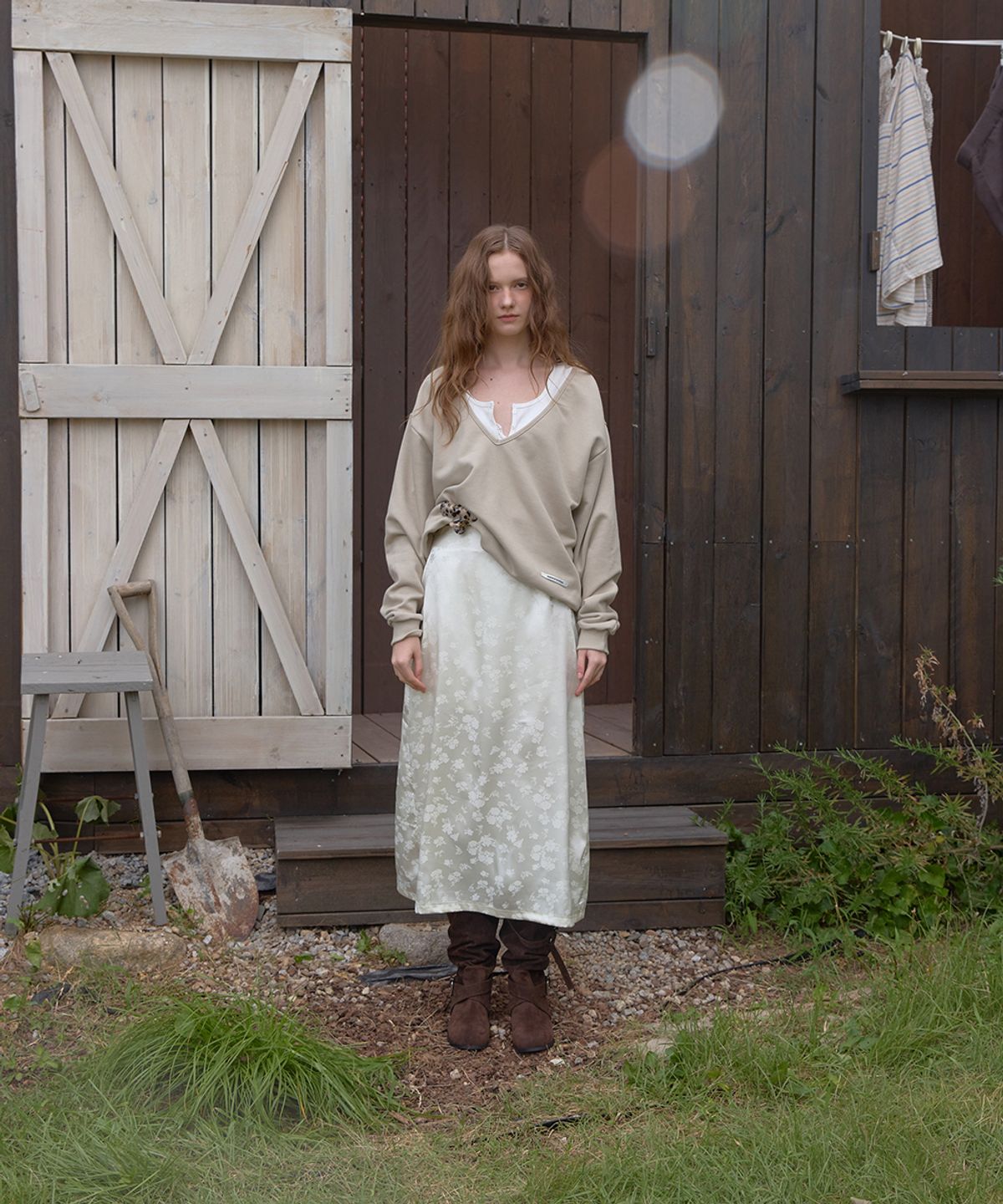 어패럴아카이브(APPAREL ARCHIVE) Heim floral long skirt - Butter