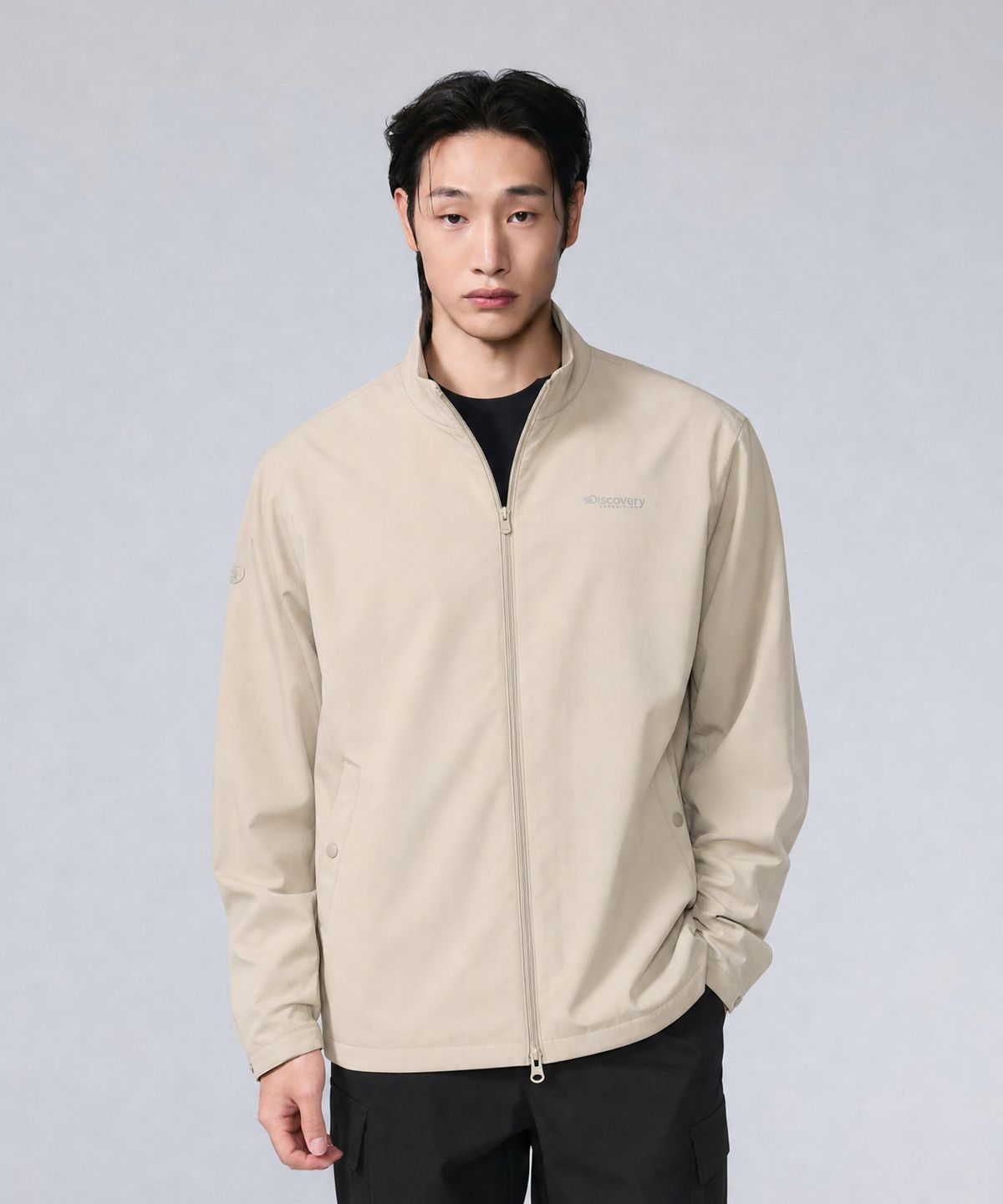 디스커버리 익스페디션(DISCOVERY EXPEDITION) 남성 하이넥 블루종 자켓 (L/BEIGE)