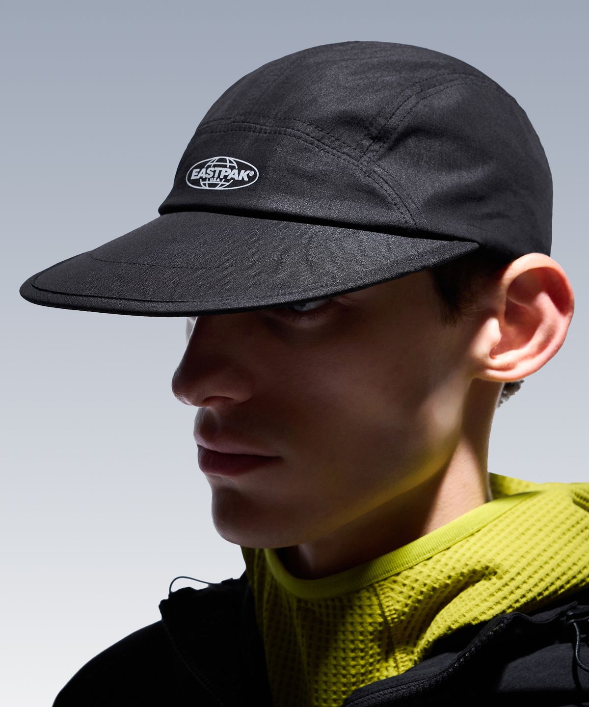 이스트팩(EASTPAK) 나일론 캡 Black