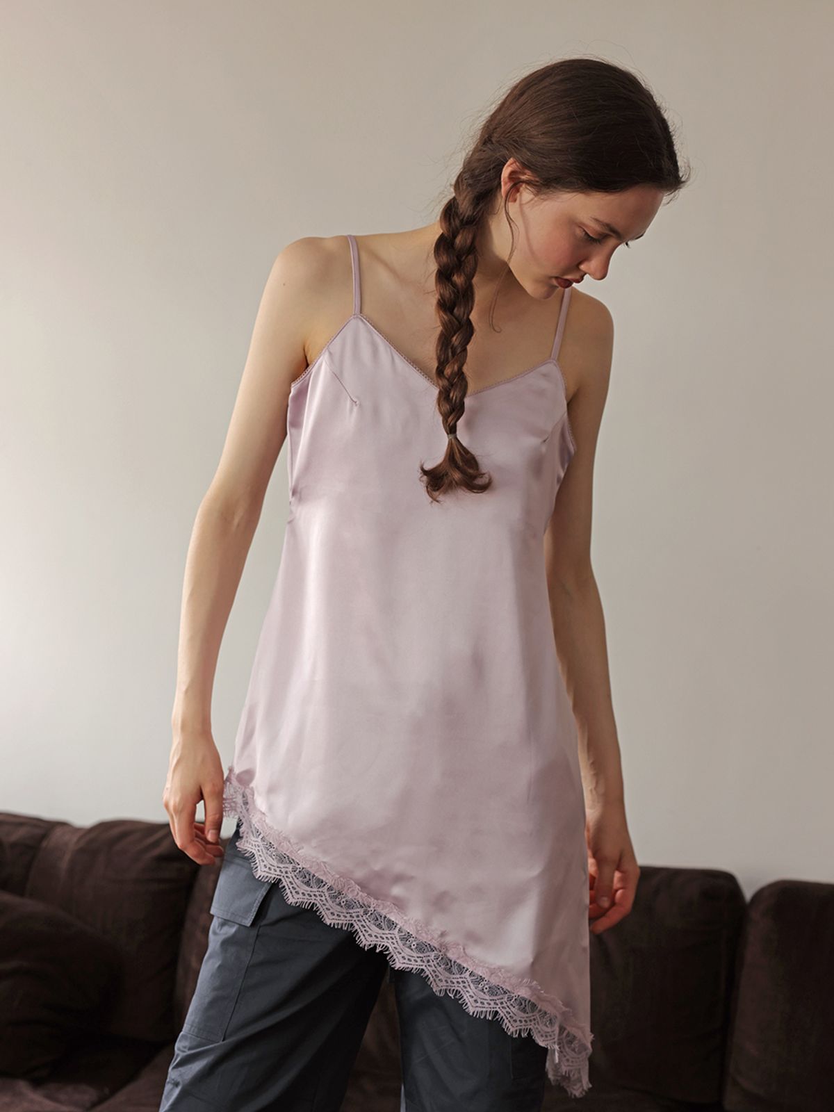 랭앤루(LANGNLU) ROSALIE Satin Lace Sleeveless(로즐리)_SMOKE PINK