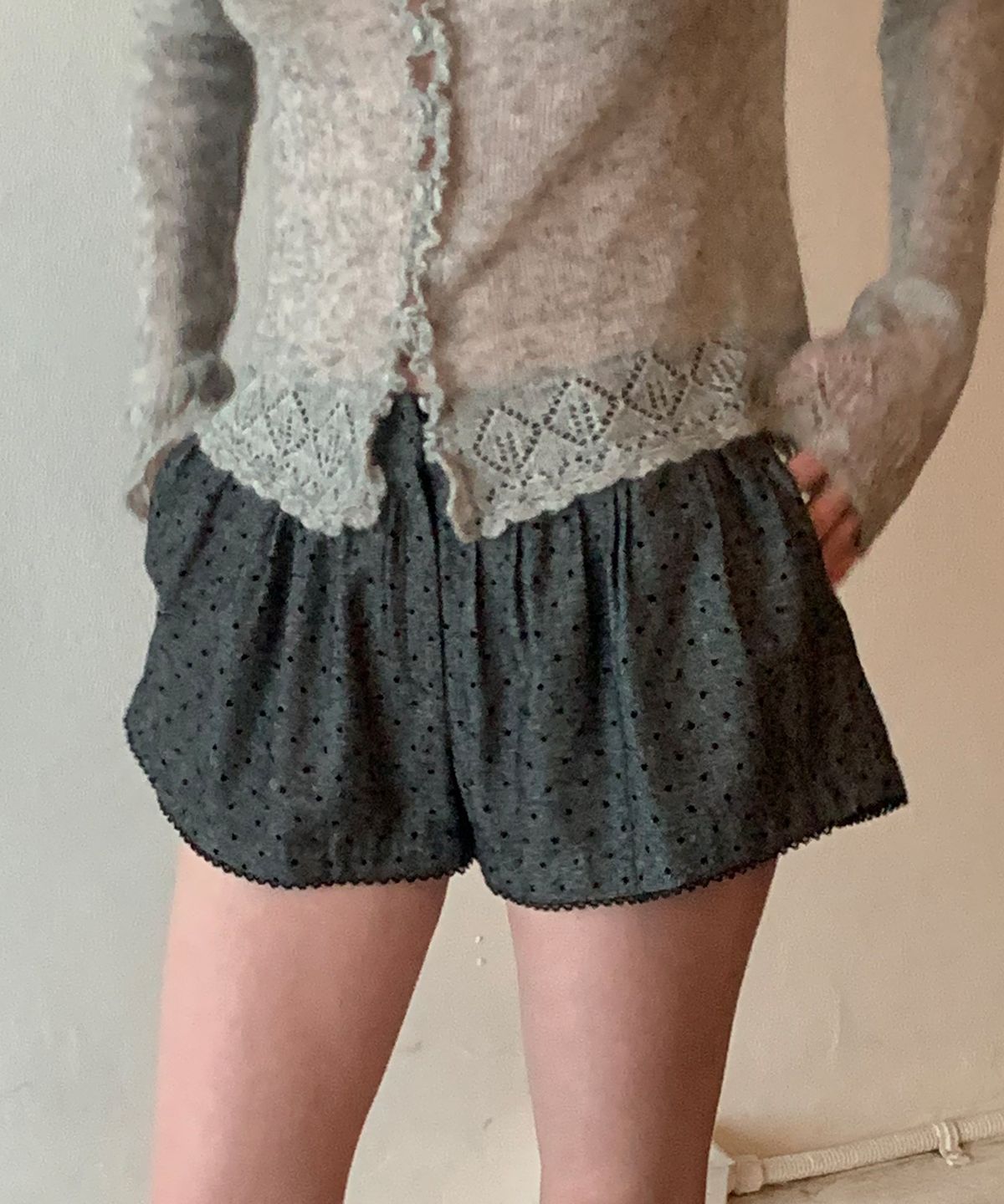 엘무드 우먼(LMOOD WOMEN) DION Corduroy Shorts Dot Grey