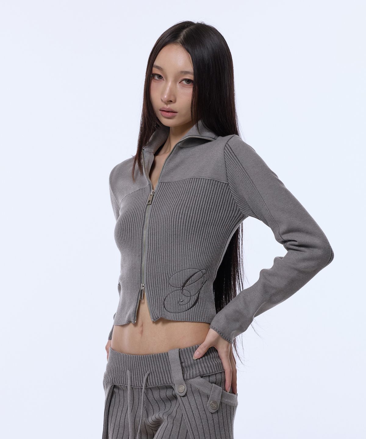 길라아카이브(GILAARCHIVE) g SYMBOL CROP KNIT ZIP-UP_GREY