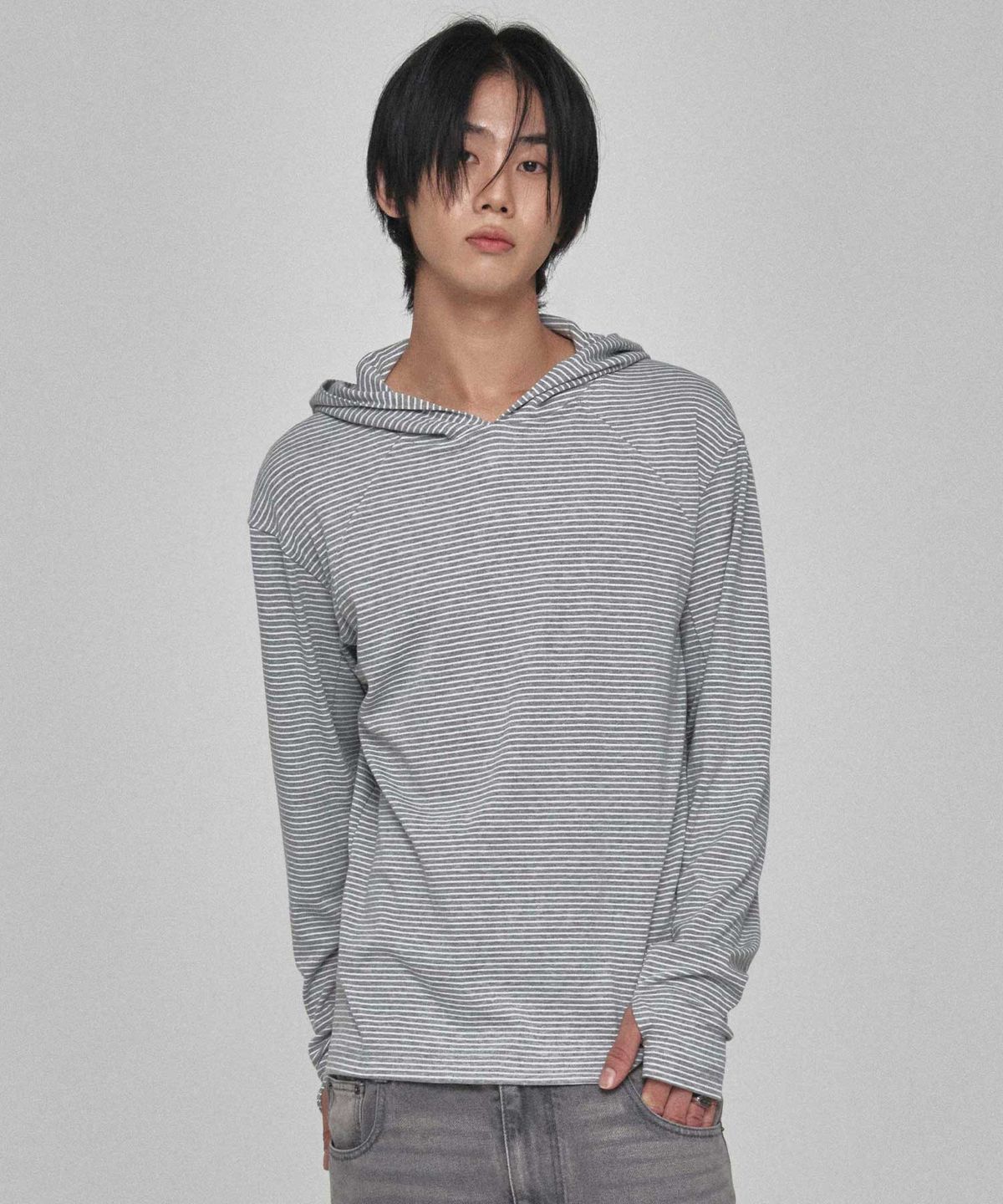 기철(KICHUL) Cloud Stripe Hoodie (Light Grey)