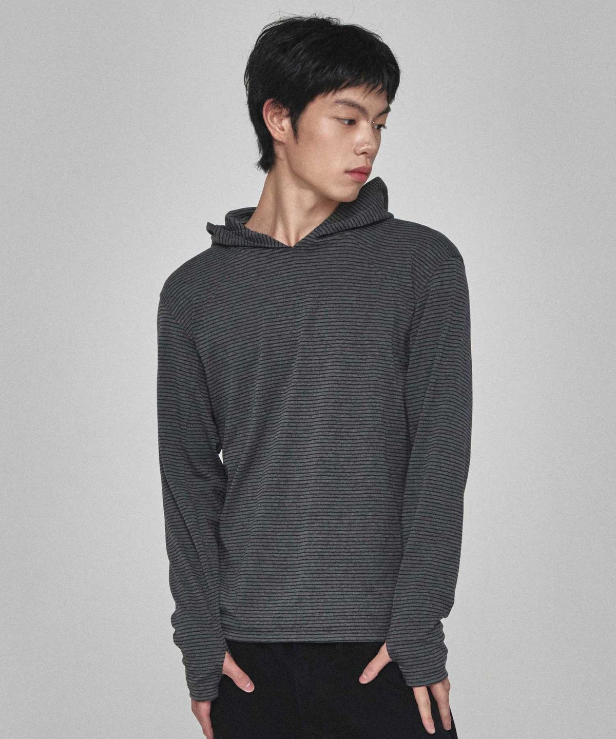 기철(KICHUL) Cloud Stripe Hoodie (Dark Grey)