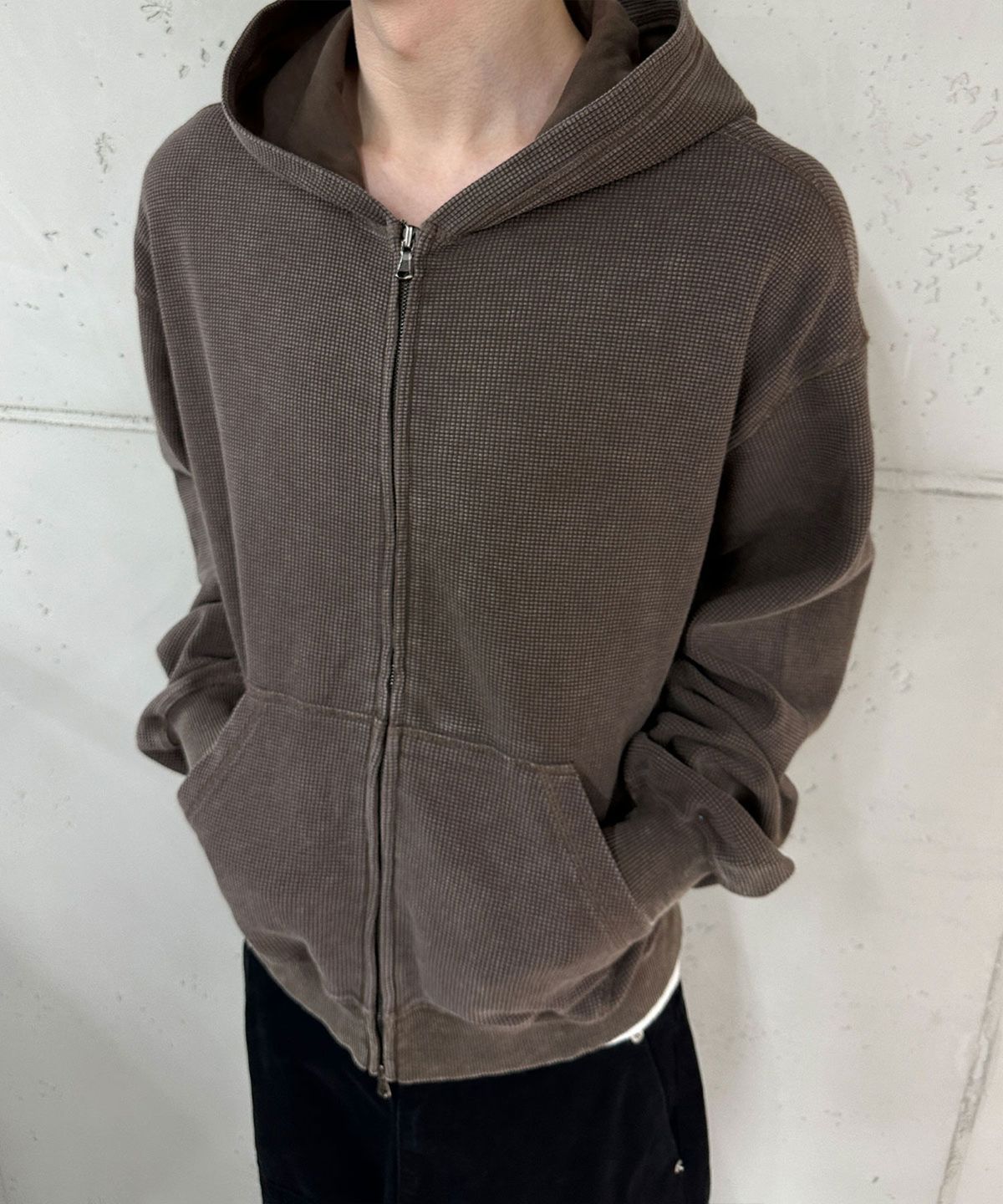 기철(KICHUL) Grit Waffle Hood Zip-up (Brown)