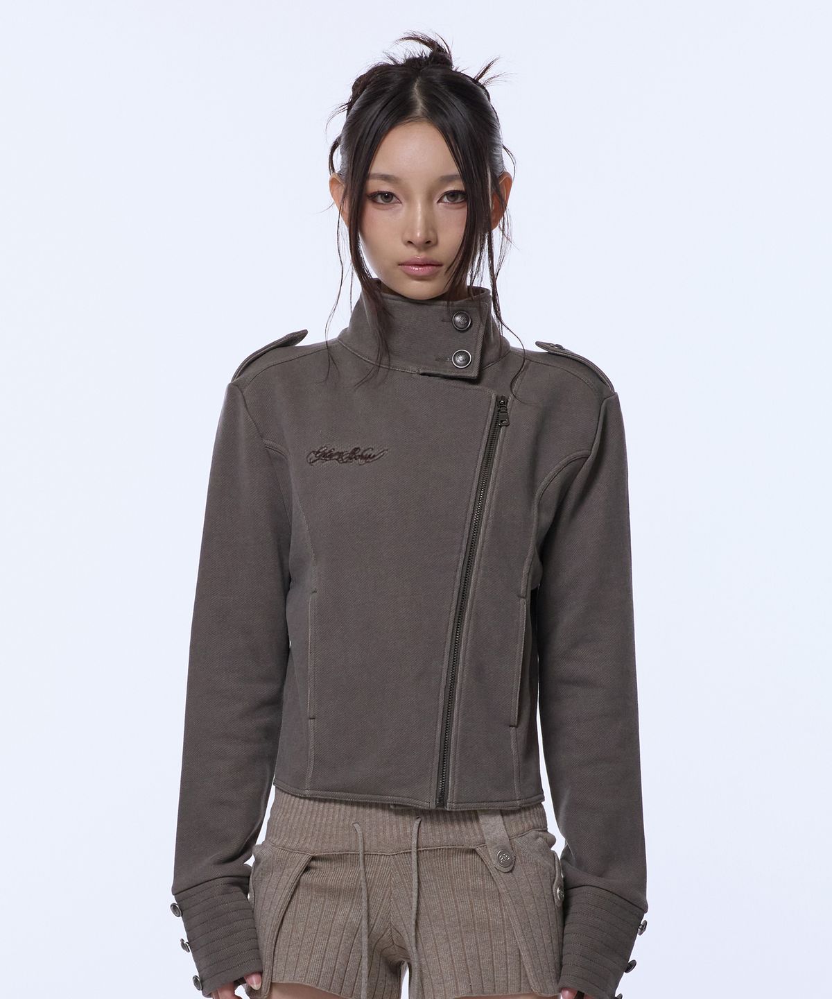 길라아카이브(GILAARCHIVE) HIGH NECK NAPOLEON SIDE ZIP JACKET_BROWN