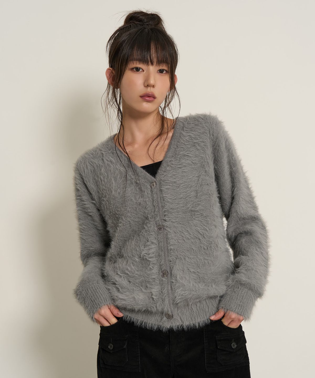 페플리(PEPLEE) V-neck Fur Cardigan (Grey)