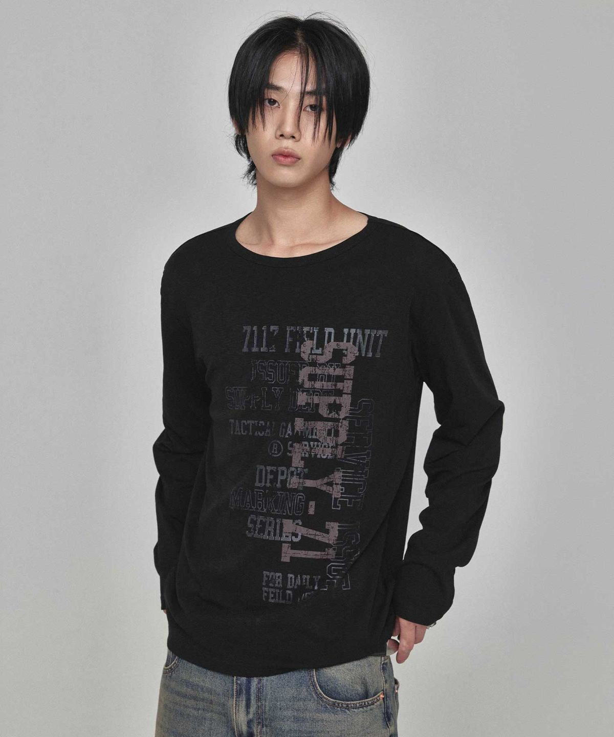 기철(KICHUL) 71 Textured Long Sleeve (Black)
