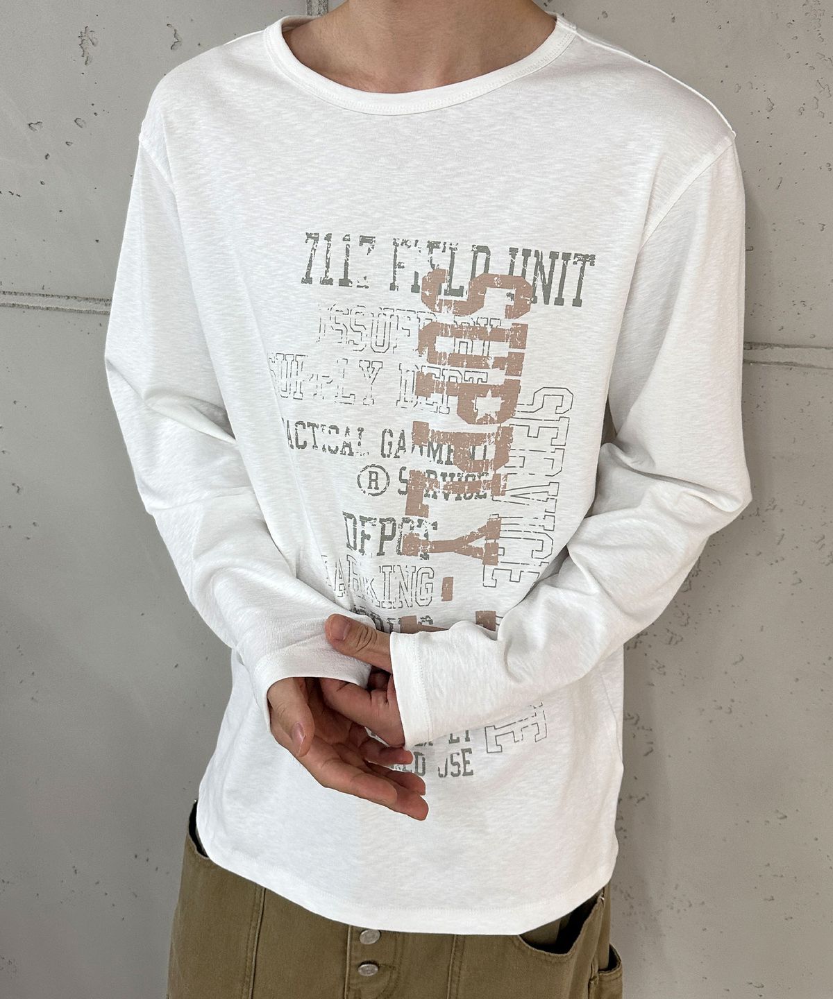 기철(KICHUL) 71 Textured Long Sleeve (White)