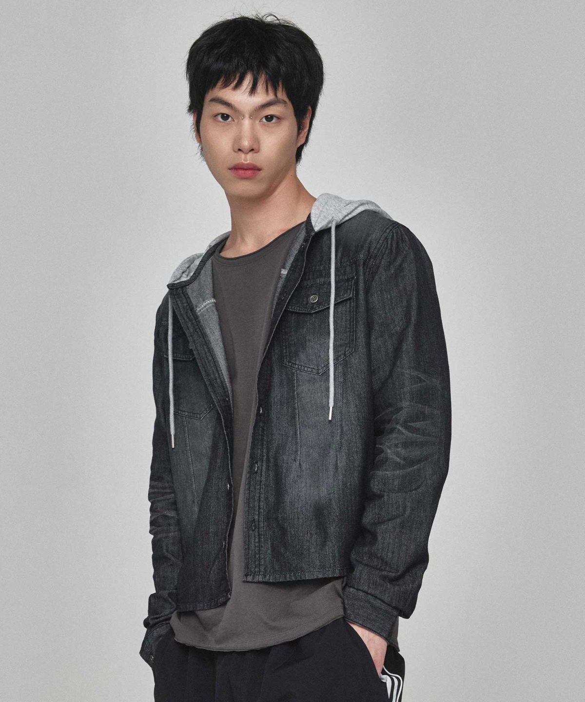 기철(KICHUL) Hooded Denim Shirt (Washed Black)