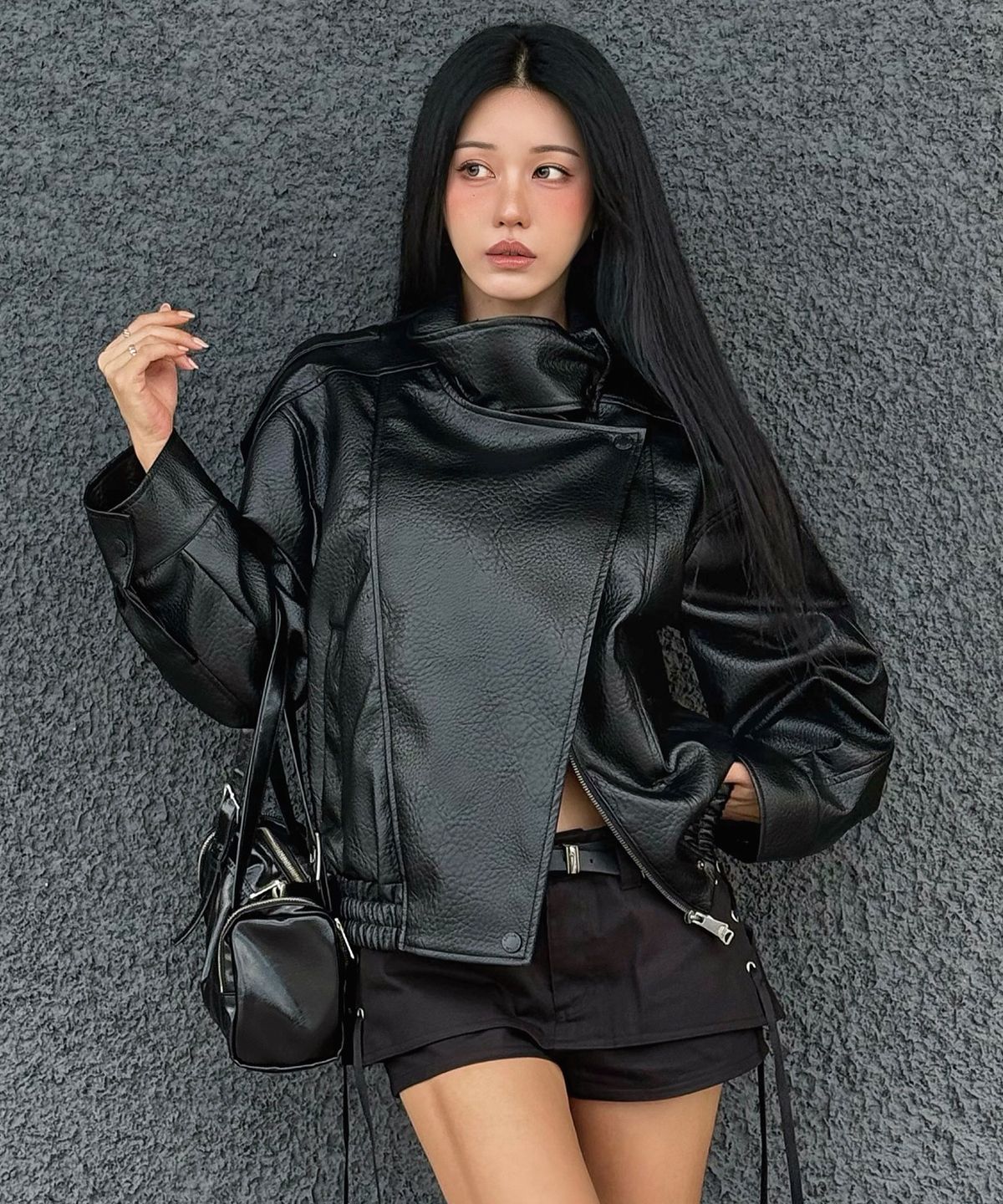 레이디 볼륨(LADY VOLUME) 9247 레더 점퍼 (BLACK)