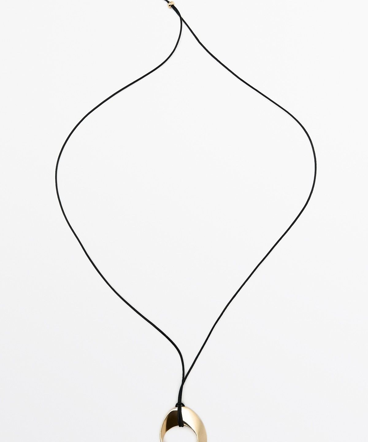 마시모두띠(MASSIMO DUTTI) 트위스트 링 목걸이