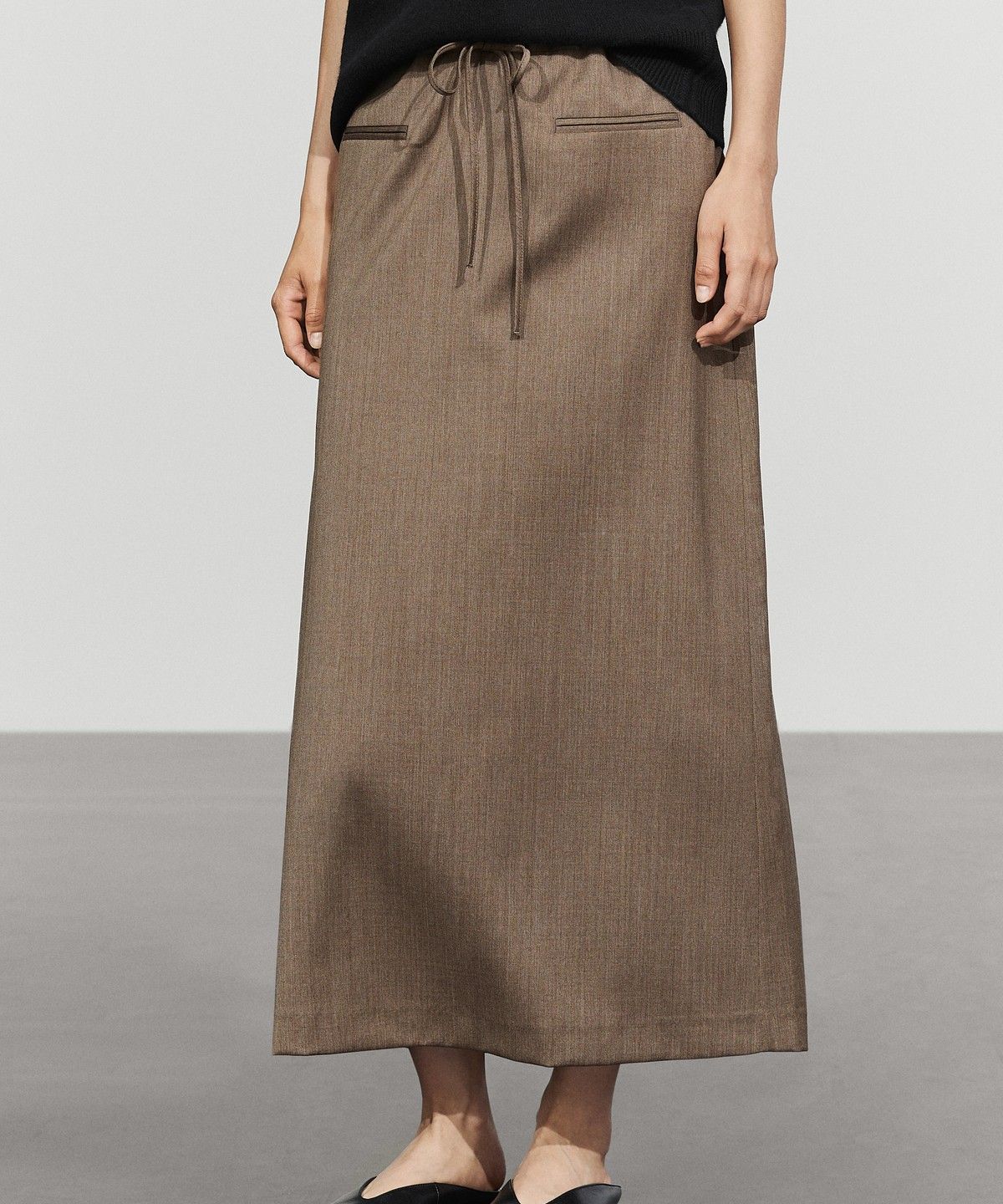 마시모두띠(MASSIMO DUTTI) 드로스트링 100% 울 미디 스커트