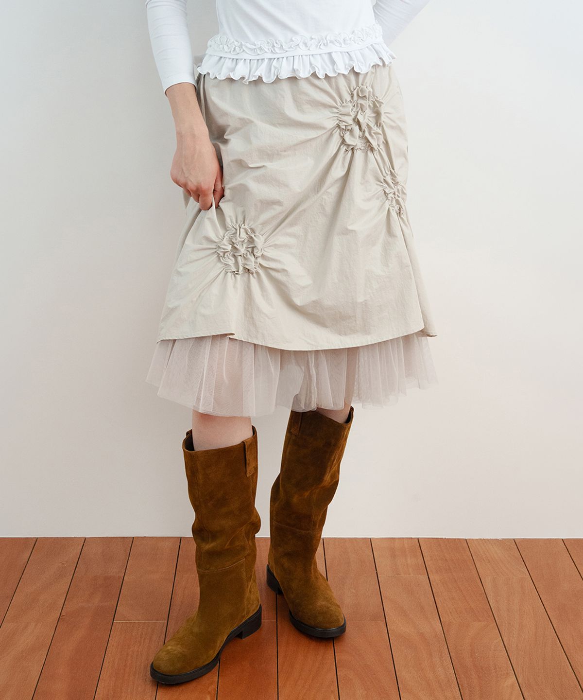 시눈(SINOON) Flower Shirring Skirt (Light Beige)