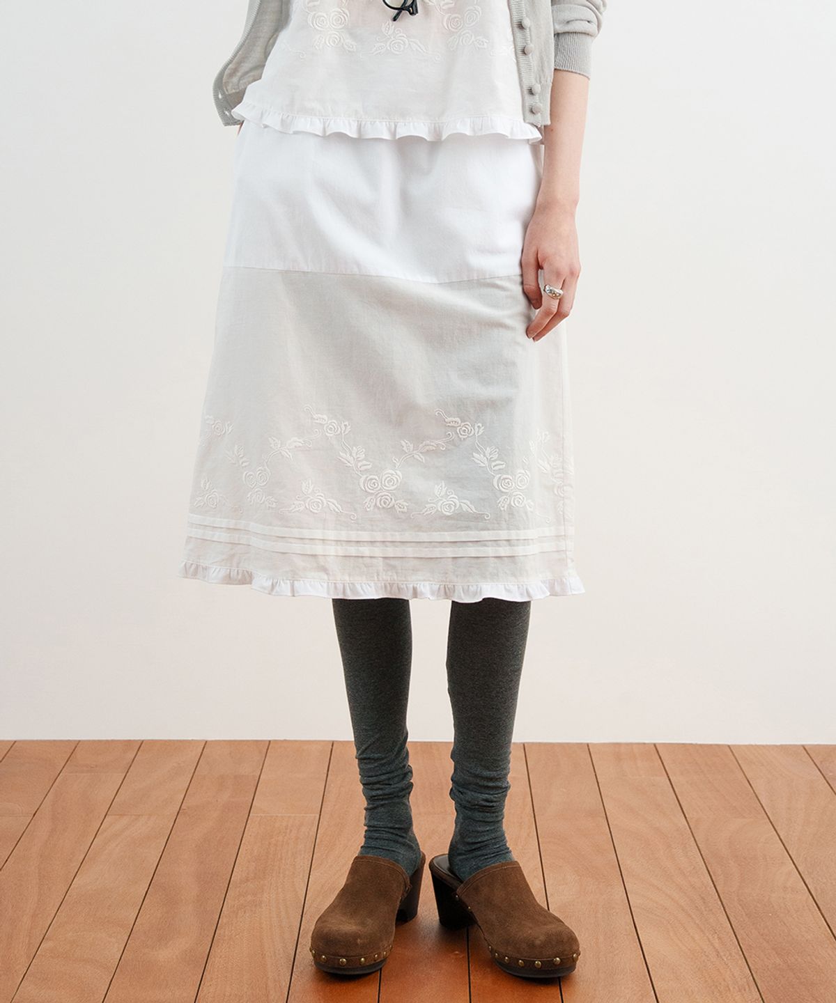 시눈(SINOON) Rose Cotton Skirt (White)