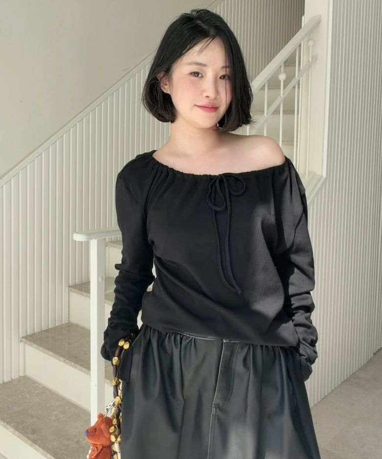 Side Tie T-Shirt (Black)