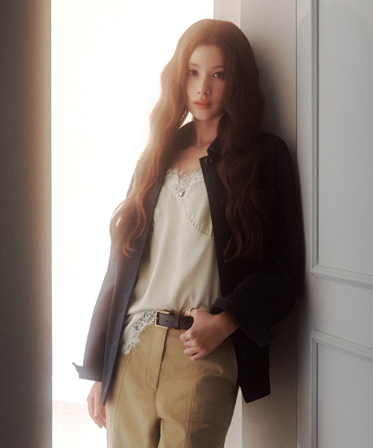 커버낫 우먼(COVERNAT WOMAN) 우먼 코튼 자수 워크 자켓 다크 네이비