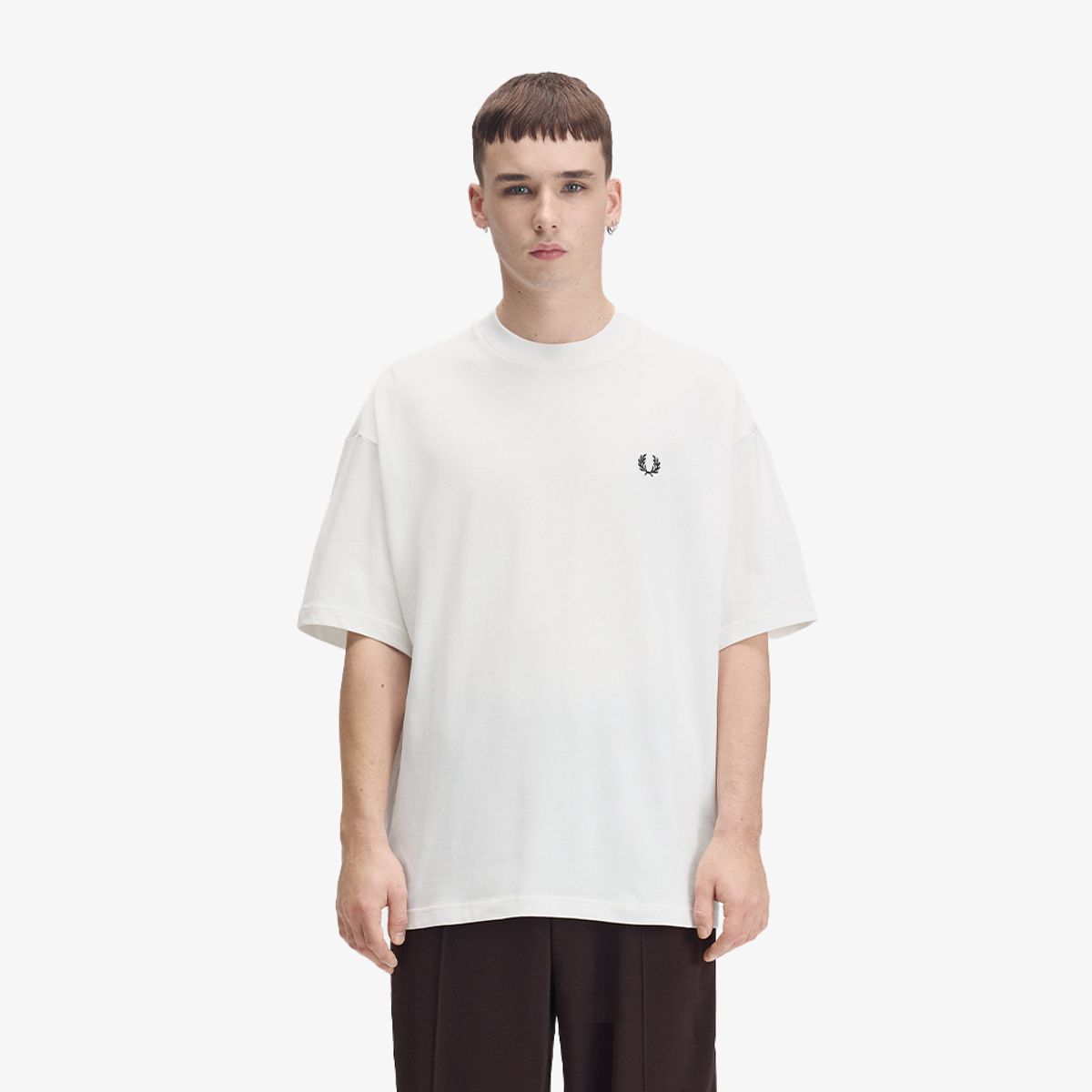 프레드페리(FRED PERRY) [Sport] 오버사이즈드 티셔츠 - 스노우화이트 AFPM2G33481-129