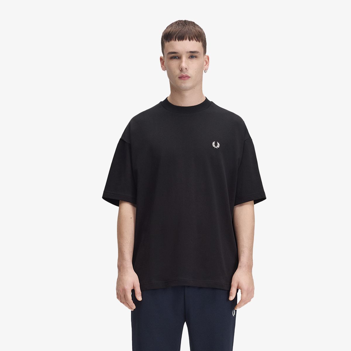 프레드페리(FRED PERRY) [Sport] 오버사이즈드 티셔츠 - 블랙 AFPM2G33481-102