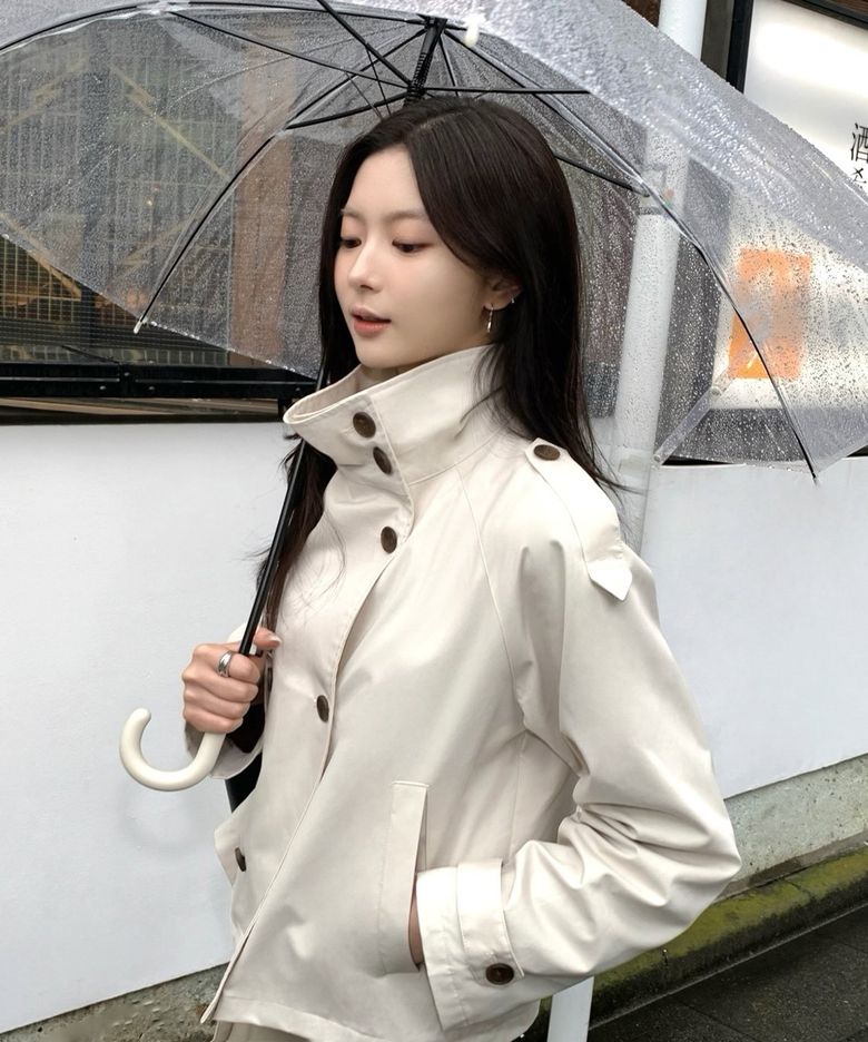 헤리티지 크롭 트렌치 코트 ( 라이트베이지 )