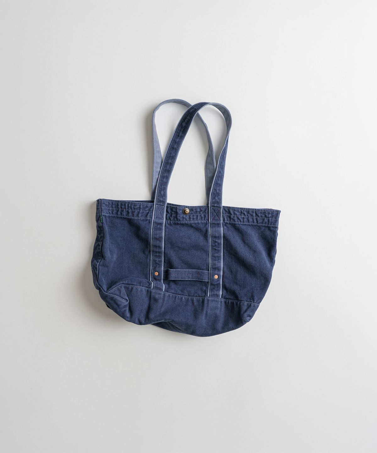 비헤비어(BEHEAVYER) DYED CANVAS TOTE BAG blue