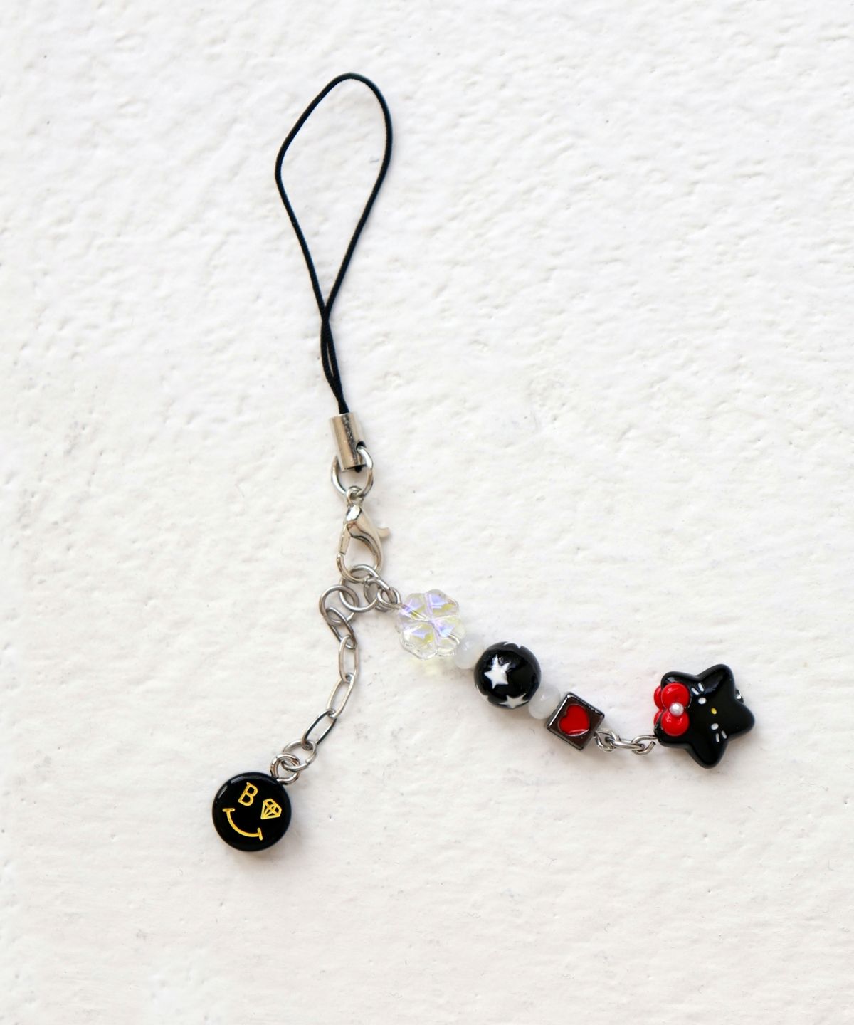 봉보(BONBEAU) Acrylic smile & ribbon cat phone charm strap 아크릴 스마일 앤 리본고양이 폰참 비즈 핸드폰 키링