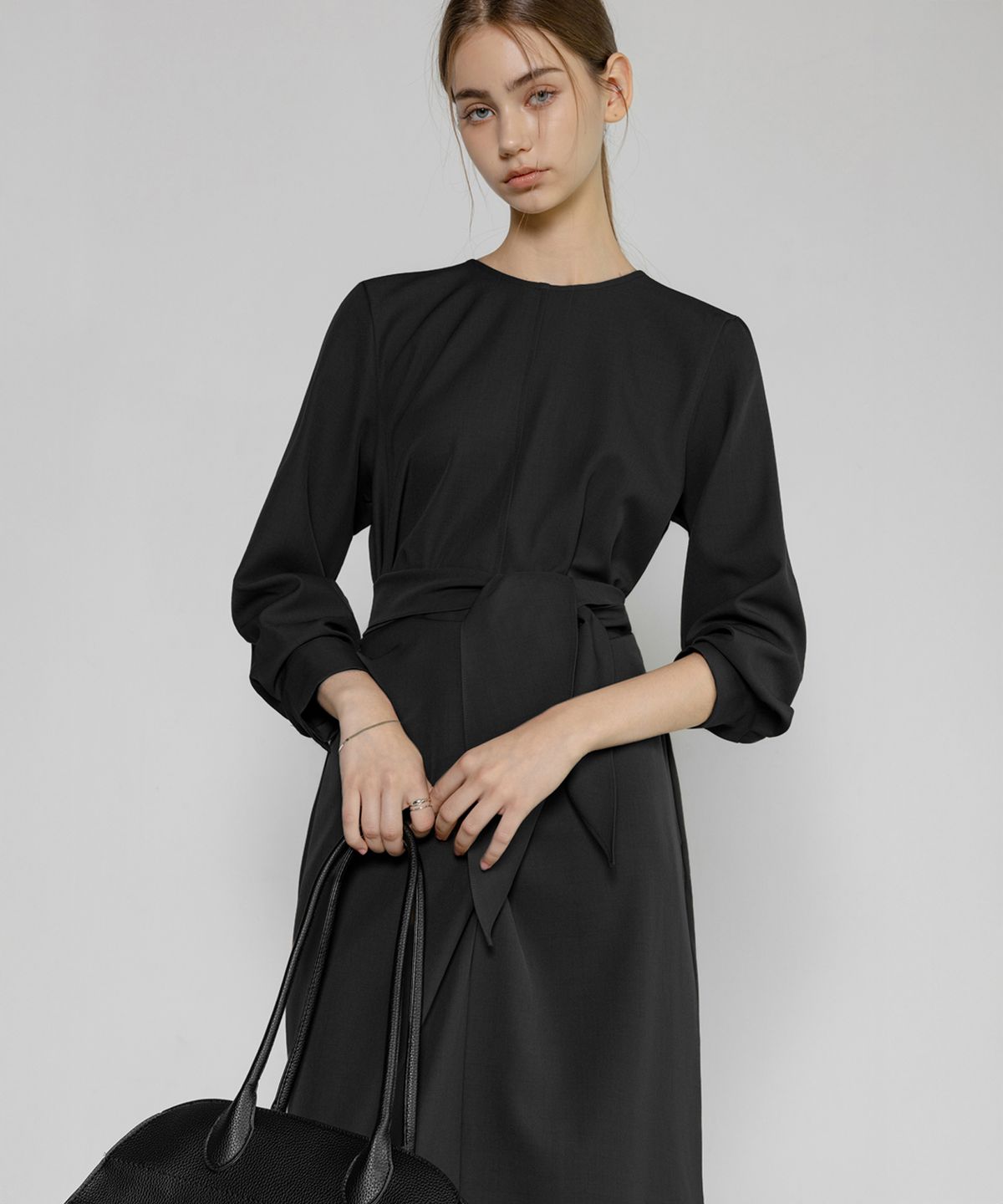 논앤논(NON AND NON) [풀슬리브.ver] DRAPE WAIST LONG DRESS_NFON6548 (블랙)
