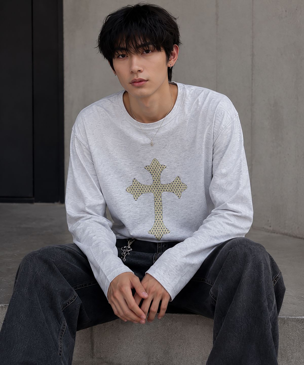 도톤(DOTON) CELESTIAL CROSS LONG SLEEVE (White melange)