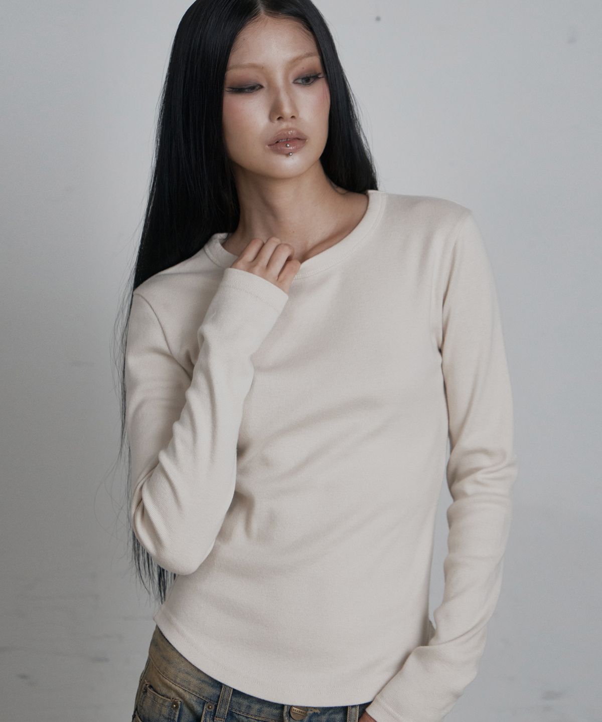 큐리티(CURETTY) C 90S LINE BASIC LONG SLEEVE T-SHIRT_BEIGE