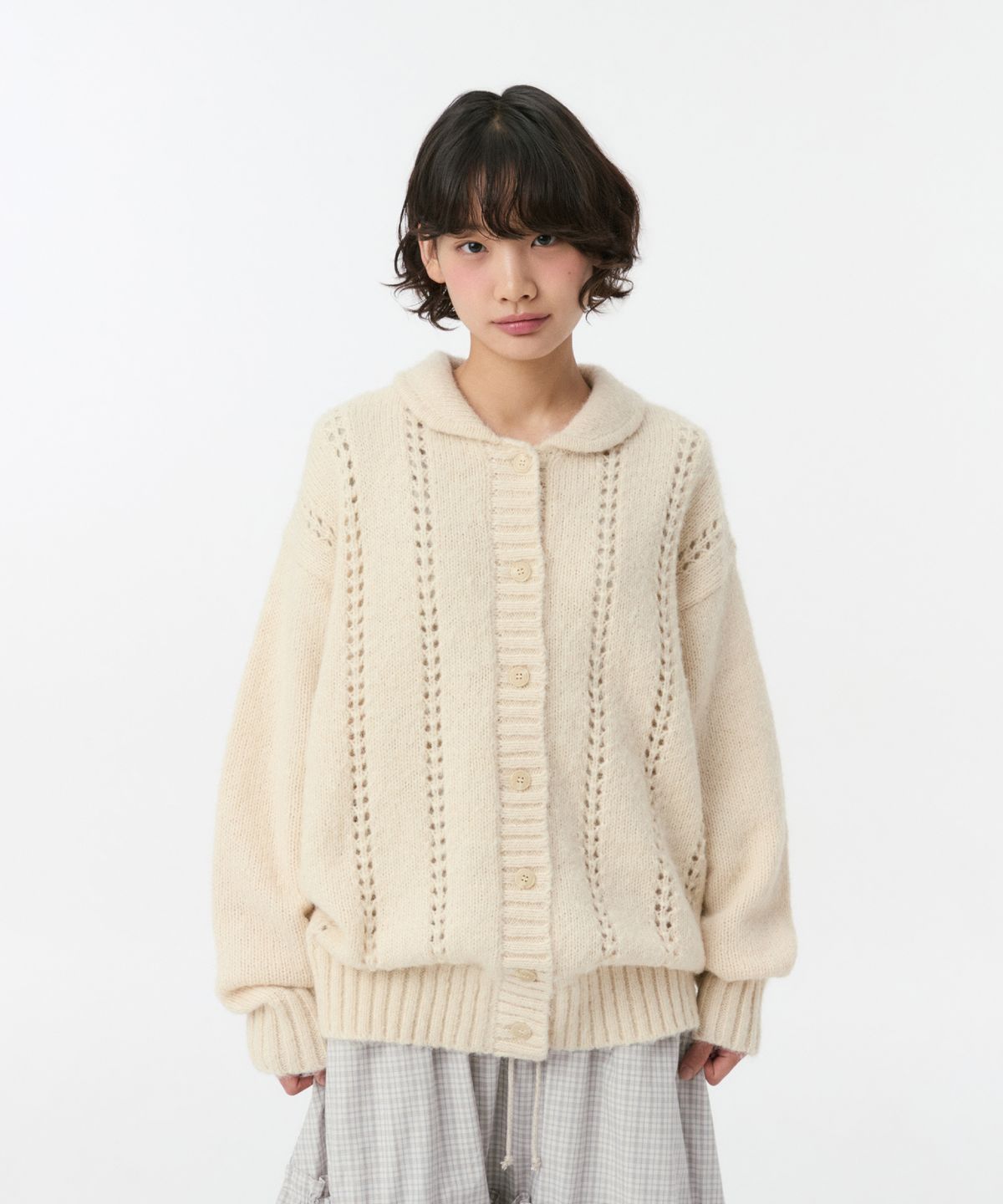 오헤시오(OHESHIO) PUNCHING ROUND COLLAR CARDIGAN, CREAM