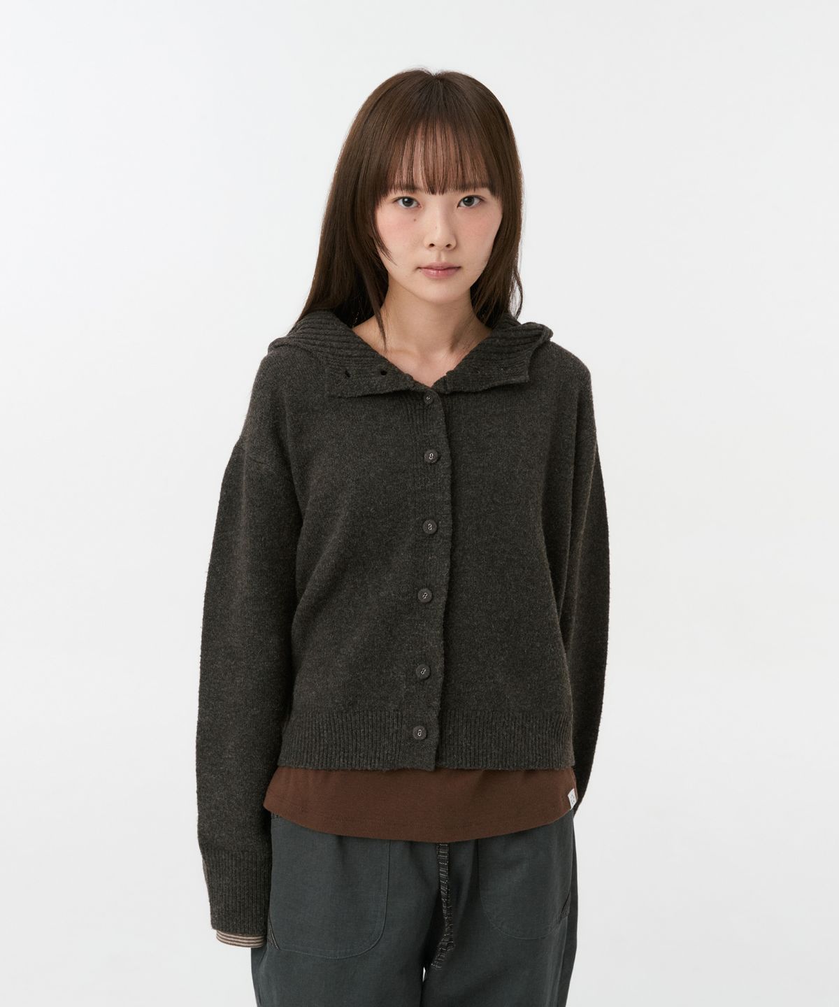 오헤시오(OHESHIO) CROPPED HOODED HIGH NECK CARDIGAN, BROWN
