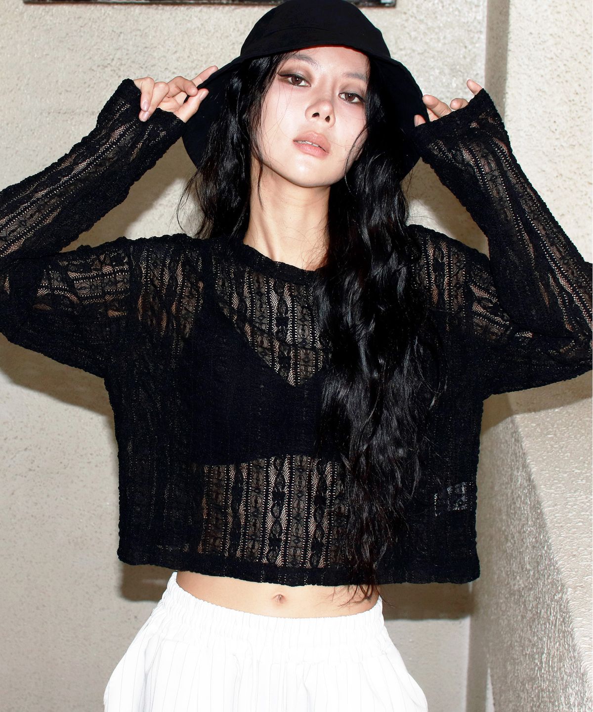 드마크(DEMARC) Lace Layered Semi-Crop T-Shirt Black