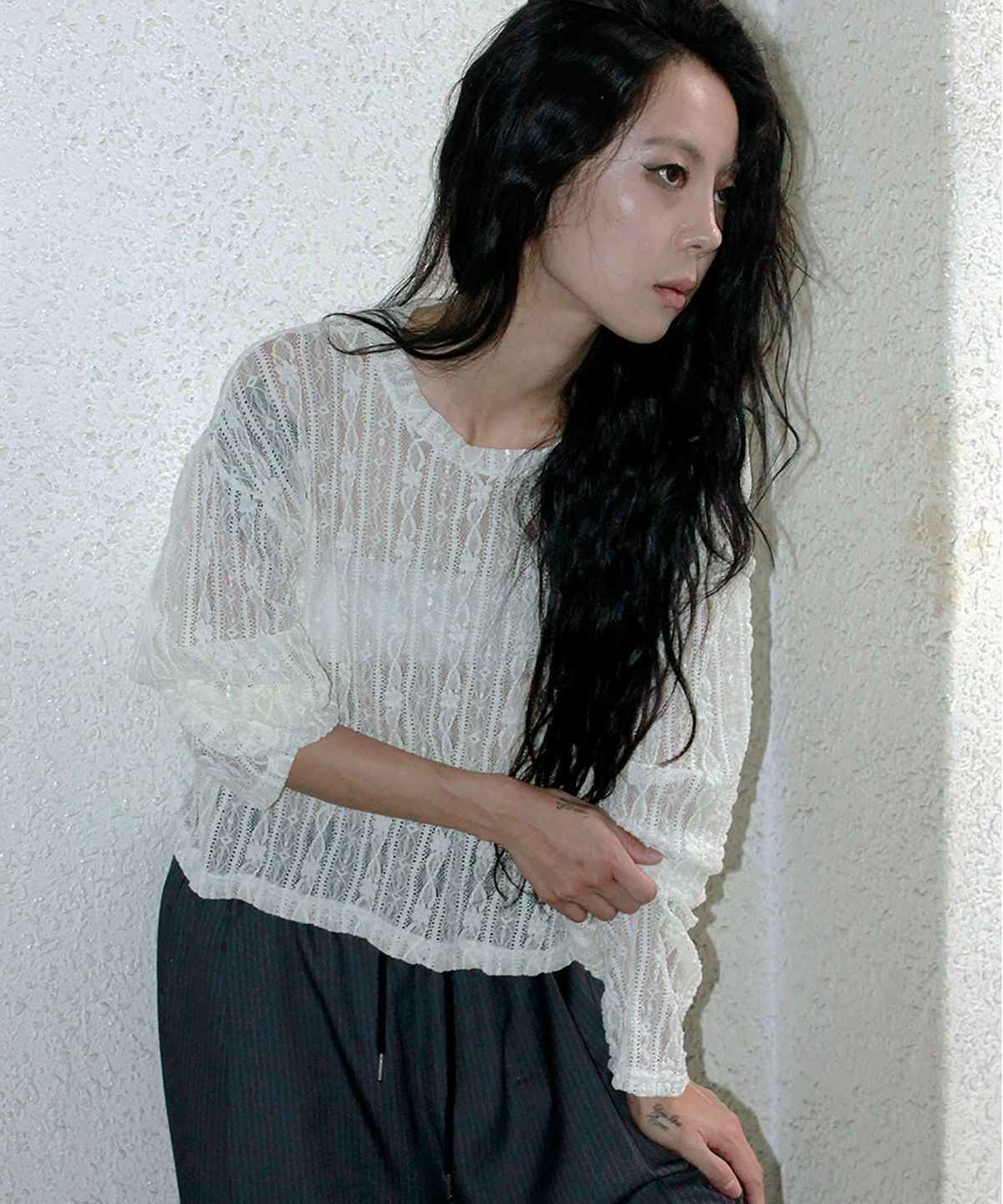 드마크(DEMARC) Lace Layered Semi-Crop T-Shirt white