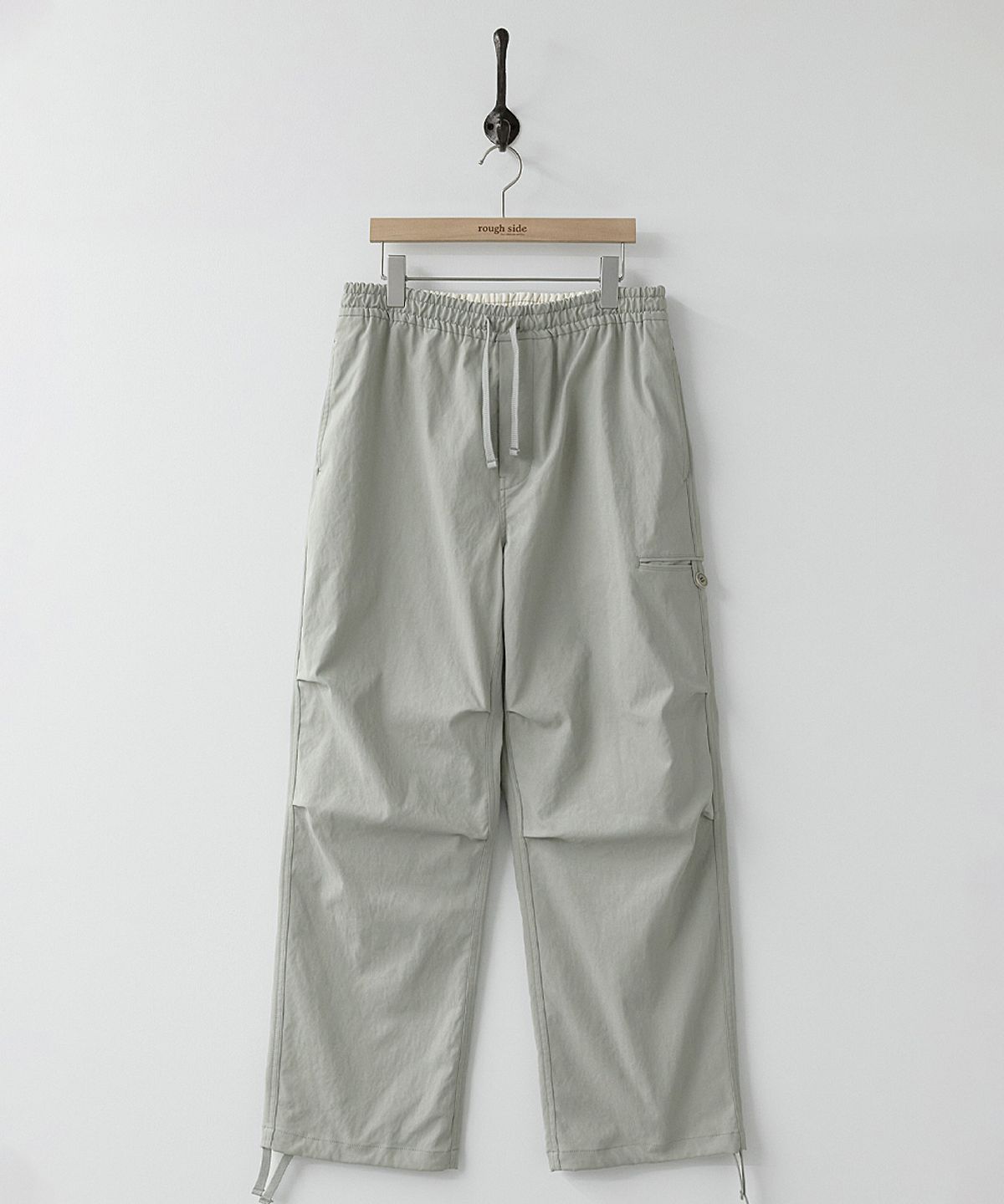 러프사이드(ROUGHSIDE) Easy Para Pants Greige