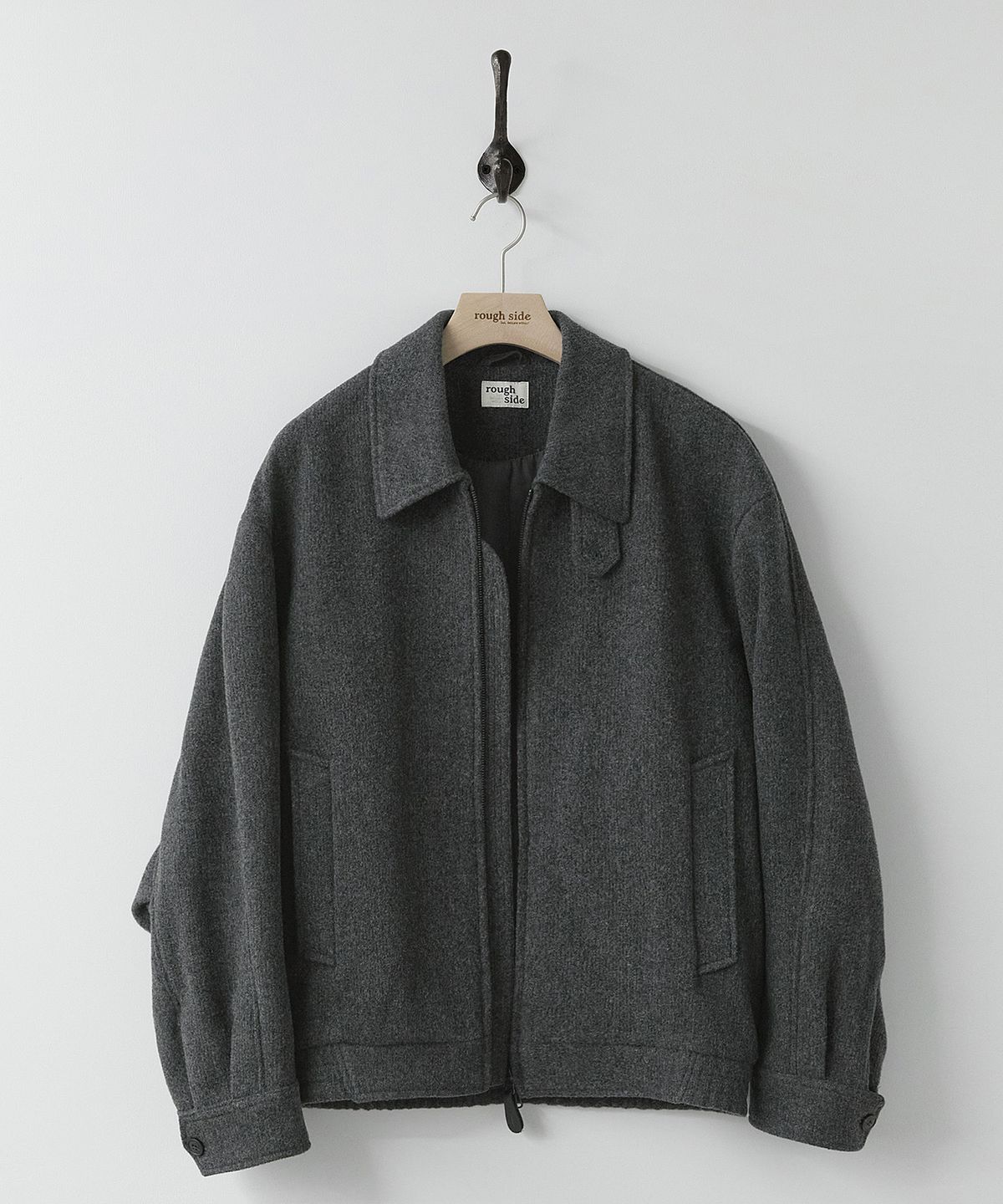 러프사이드(ROUGHSIDE) Baker Blouson Charcoal